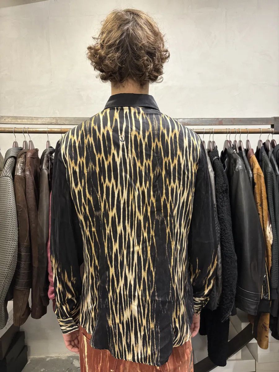Just Cavalli 2000s Cavalli Black Silk Guava Fire Shirt Size US L / EU 52-54 / 3 - 4 Thumbnail