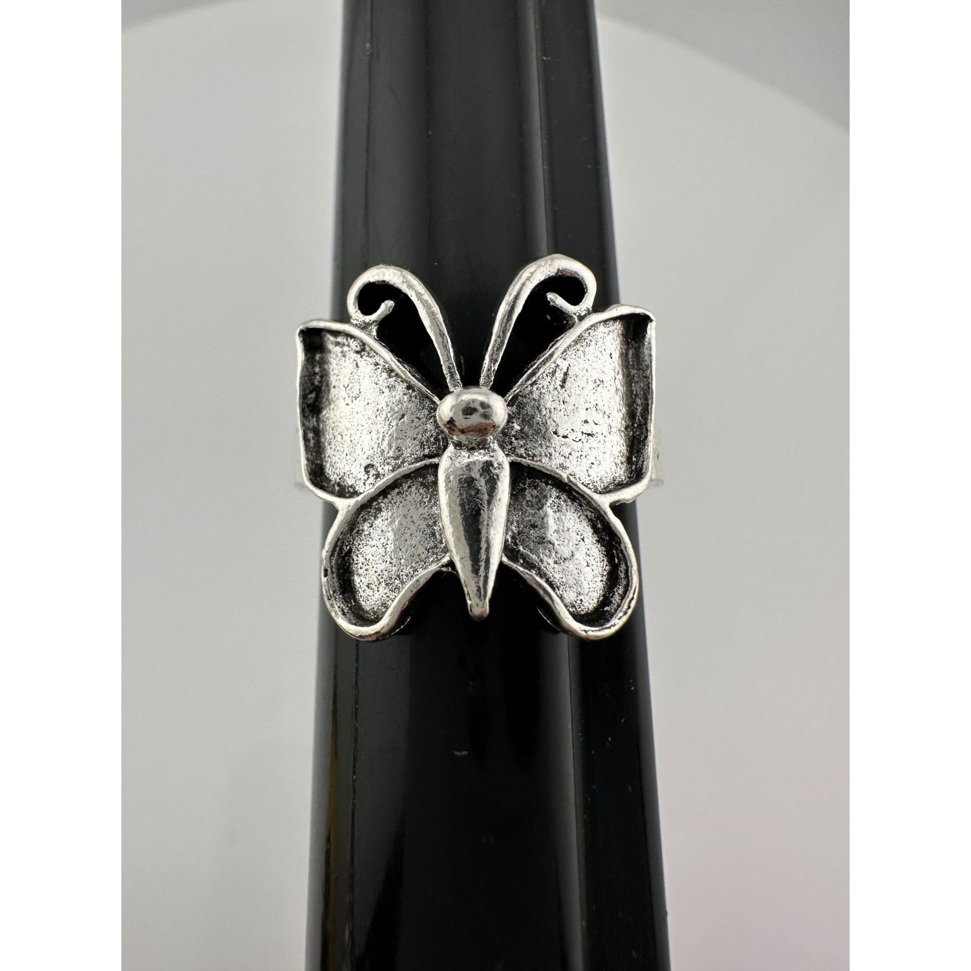 Other Beautiful .925 Sterling Silver Butterfly Ring (Size 7.5) wit Size ONE SIZE - 2 Thumbnail