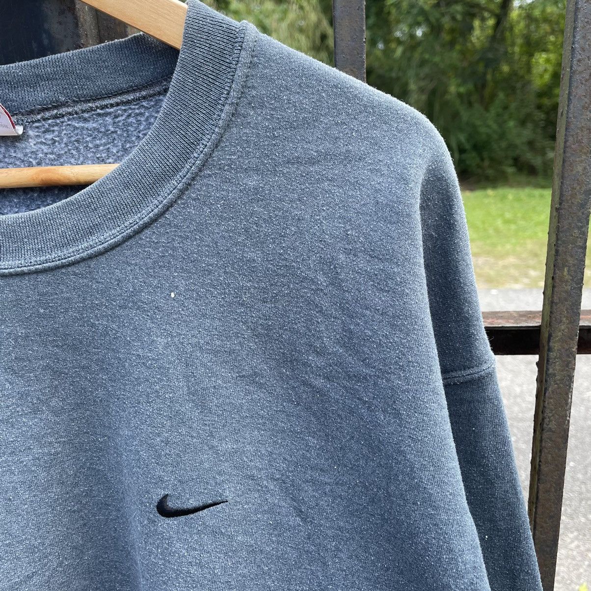 Nike × Vintage 🔥Vintage 90s Nike Mini Swoosh Trash Paint Sweatshirts Size US M / EU 48-50 / 2 - 5 Thumbnail
