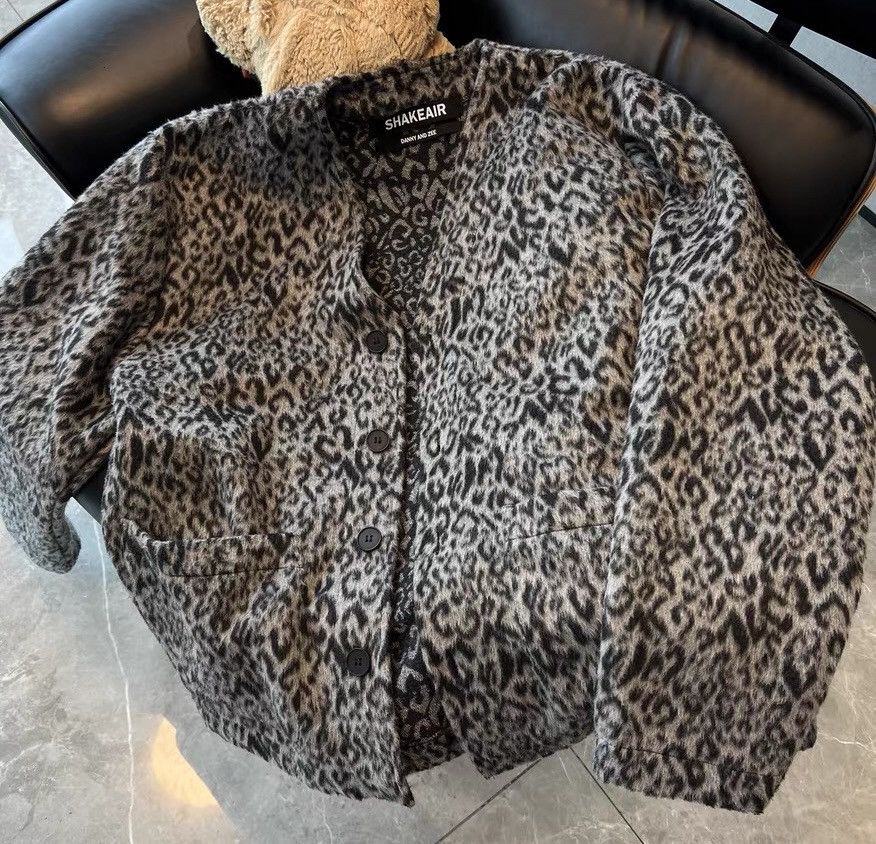 Japanese Brand × Vintage Avant garde y2k leopard woollen faux fur jacket Size US XL / EU 56 / 4 - 7 Thumbnail