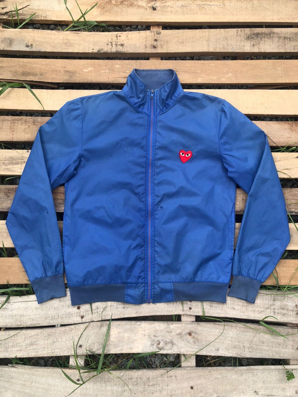 Comme des Garcons PLAY Vintage CDG Comme des Garcons Play Nylon Jacket Distressed Size US S / EU 44-46 / 1 - 1 Thumbnail