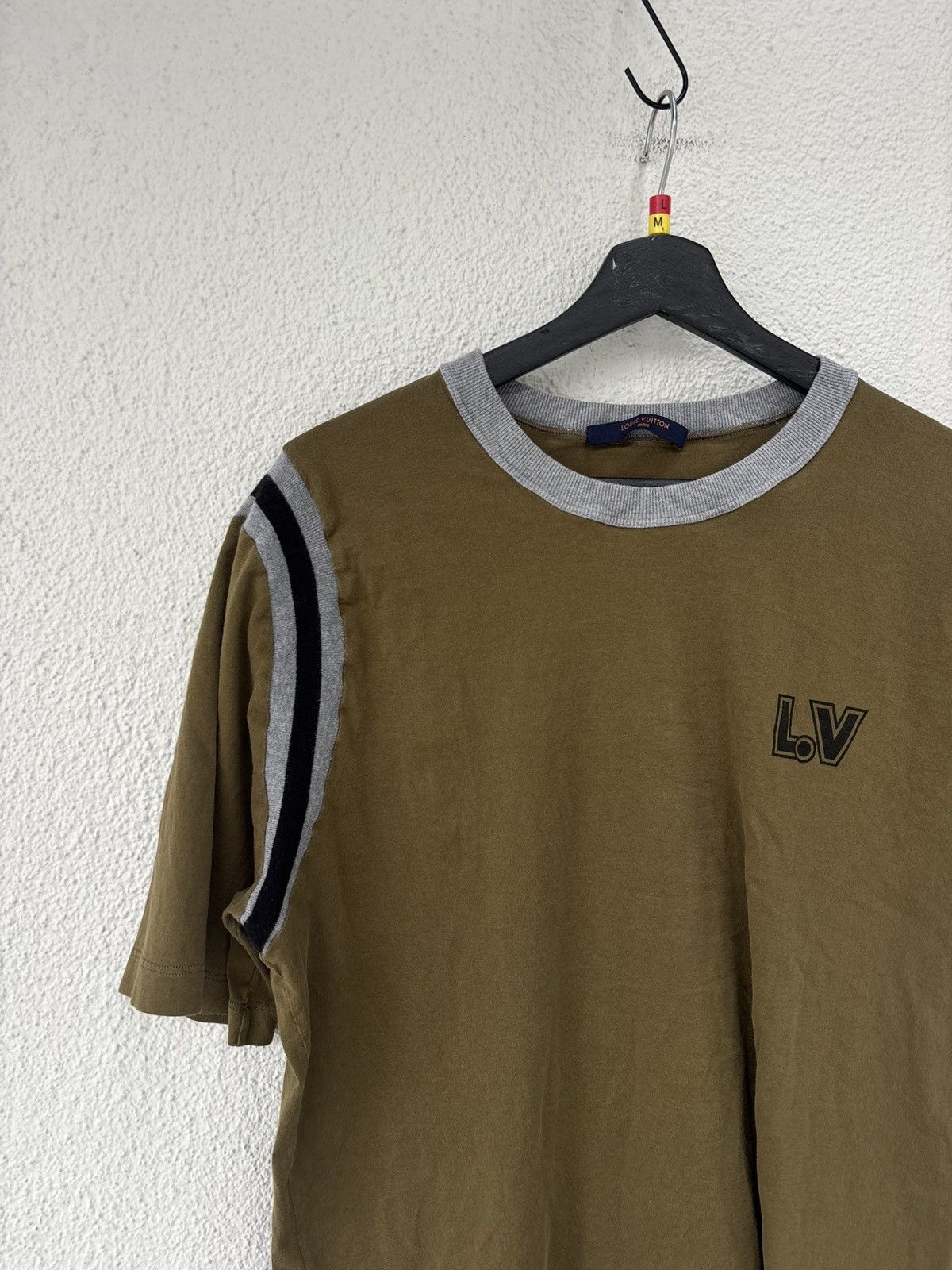 Louis Vuitton LV aloha surf tee Size US L / EU 52-54 / 3 - 1 Thumbnail