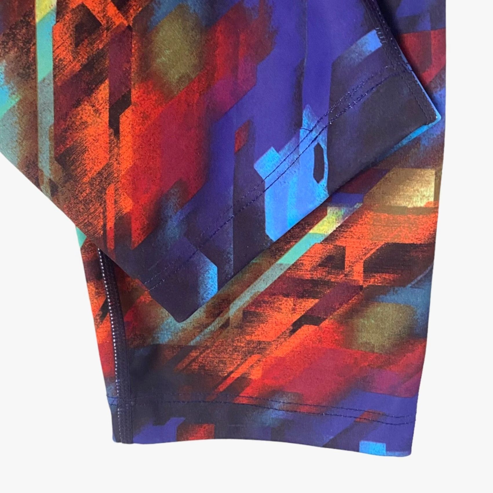 Athleta Athleta Cropped Colorburst Sonar Running Leggings Womens M Athletic Stretch Leggings Color Multicolor Zip Pocket 78% Polyester 22% Lycra Spandex Size 32" / US 10 / IT 46 - 7 Thumbnail