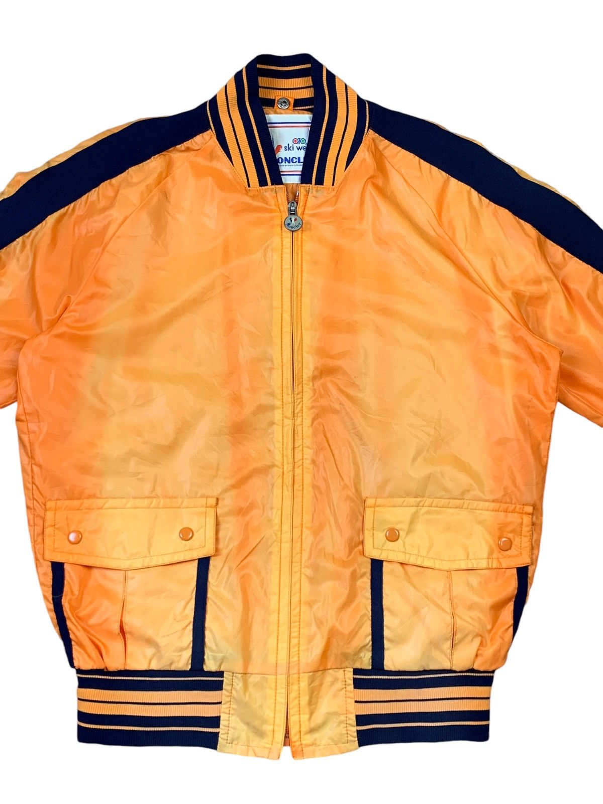 Moncler Vintage Moncler Skiwear Sunfaded Windbreaker Size US L / EU 52-54 / 3 - 5 Thumbnail