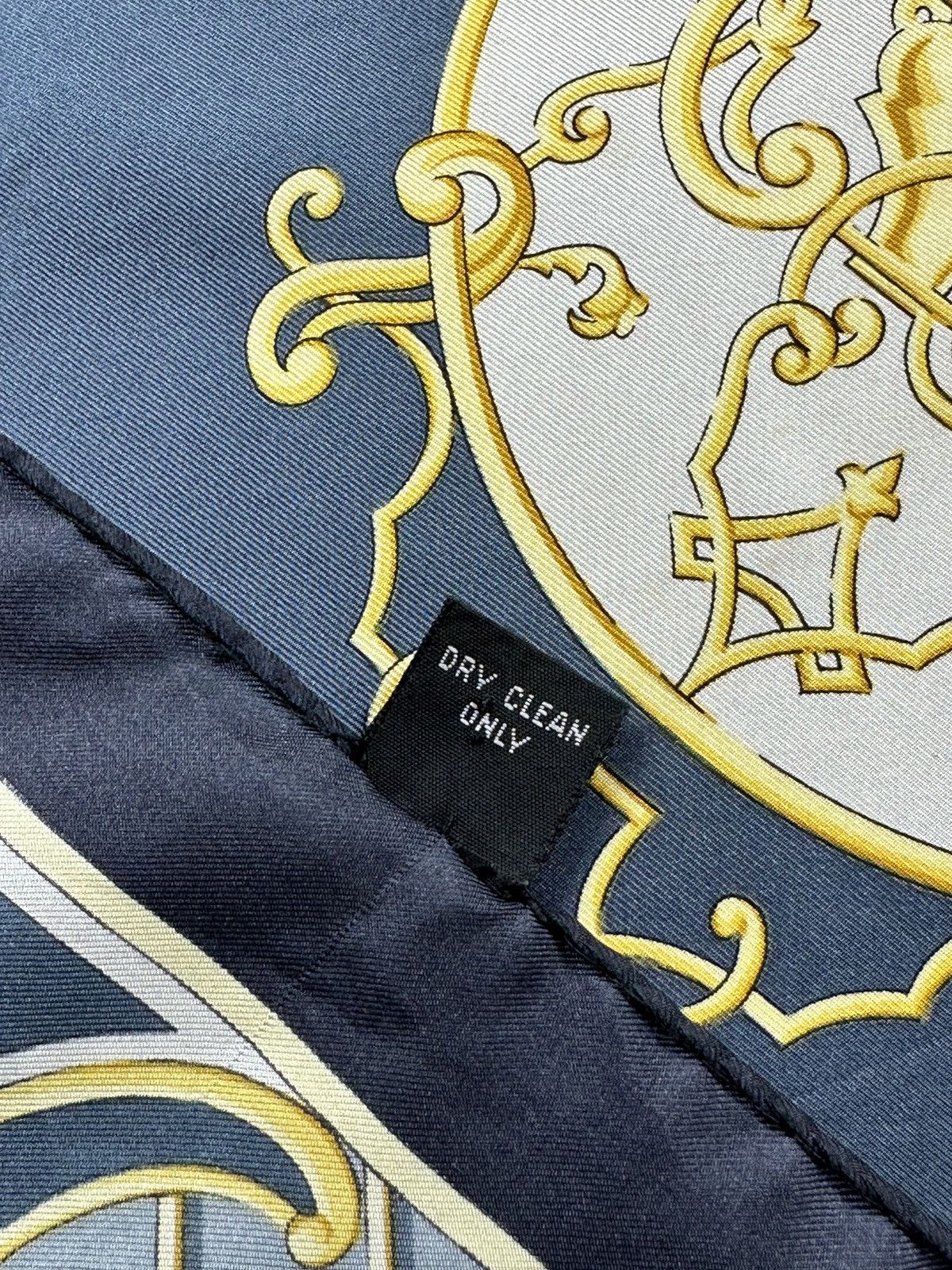 Pierre Balmain Vintage Pierre Balmain Paris Silk Scarf Size ONE SIZE - 16 Thumbnail