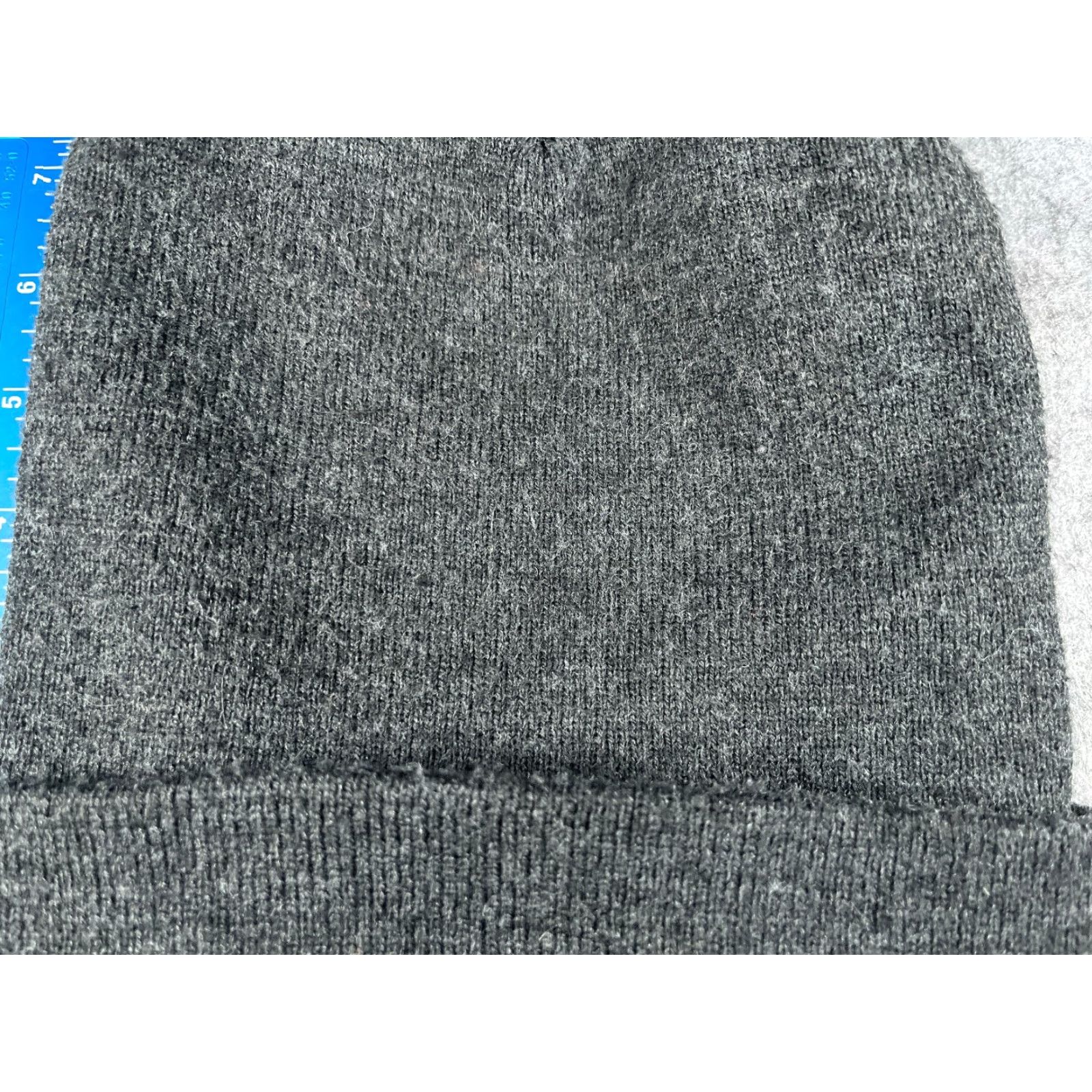 Vintage Beanie Toque Adult One Size Gray Knit Acrylic Ski Camp Hike Winter Snow Outdoors Size ONE SIZE - 2 Thumbnail