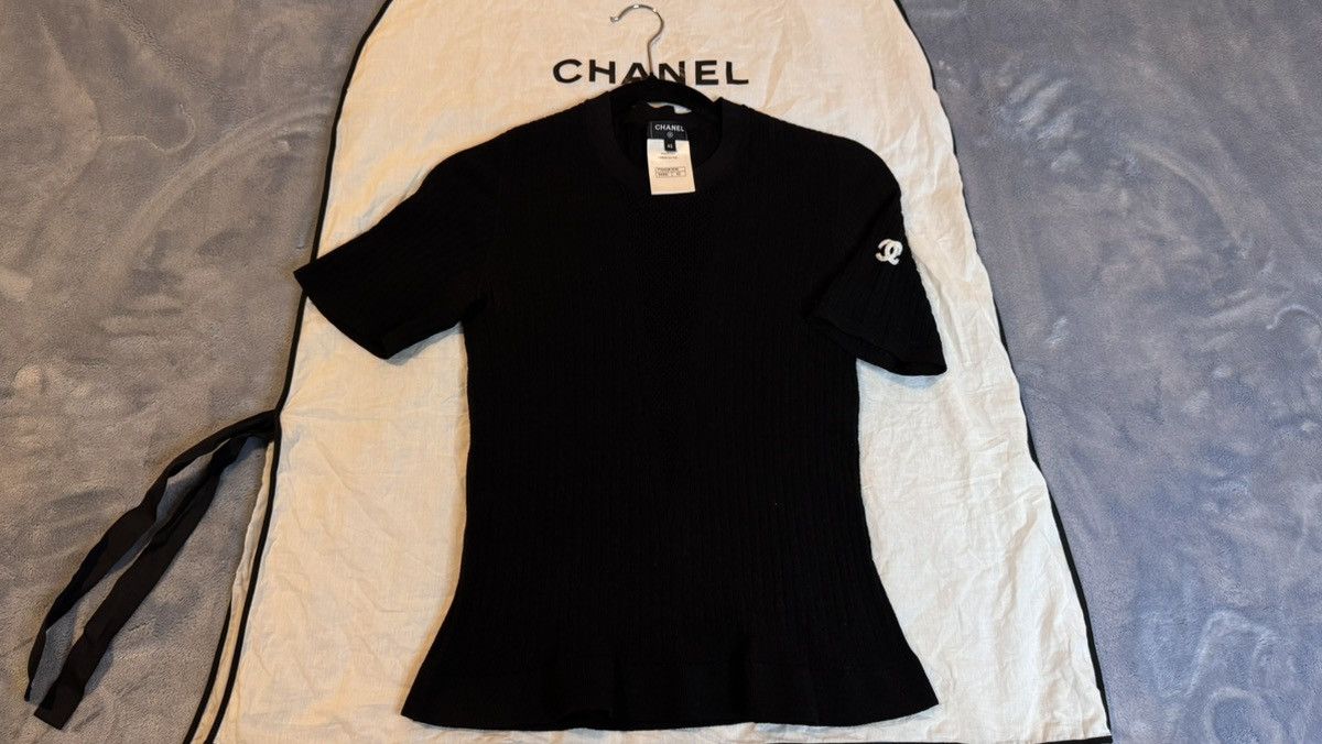 Chanel Chanel Ribbed Knit Top With Mesh Center Panel Size L / US 10 / IT 46 - 1 Thumbnail