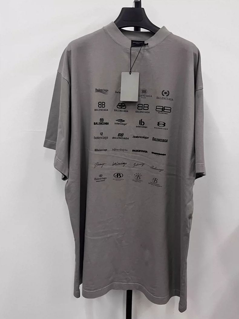 Balenciaga Balenciaga SS23 Logo Print Short Sleeve T-Shirt- DMC Size US M / EU 48-50 / 2 - 1 Thumbnail