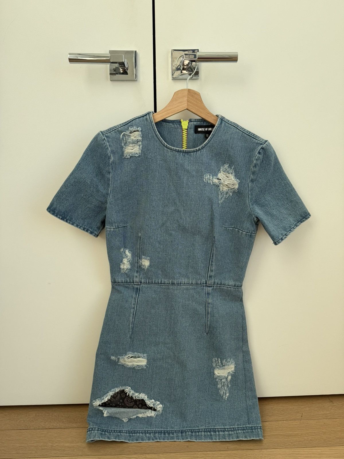 House Of Holland House of Holland – Distressed Denim Mini Dress Size M / US 6-8 / IT 42-44 - 1 Thumbnail