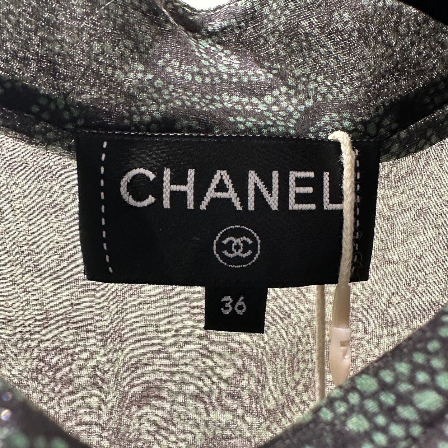 Chanel Chanel 23A Dark Green All-Over Logo Silk Shirt 36 apr101 Size XS / US 0-2 / IT 36-38 - 3 Thumbnail