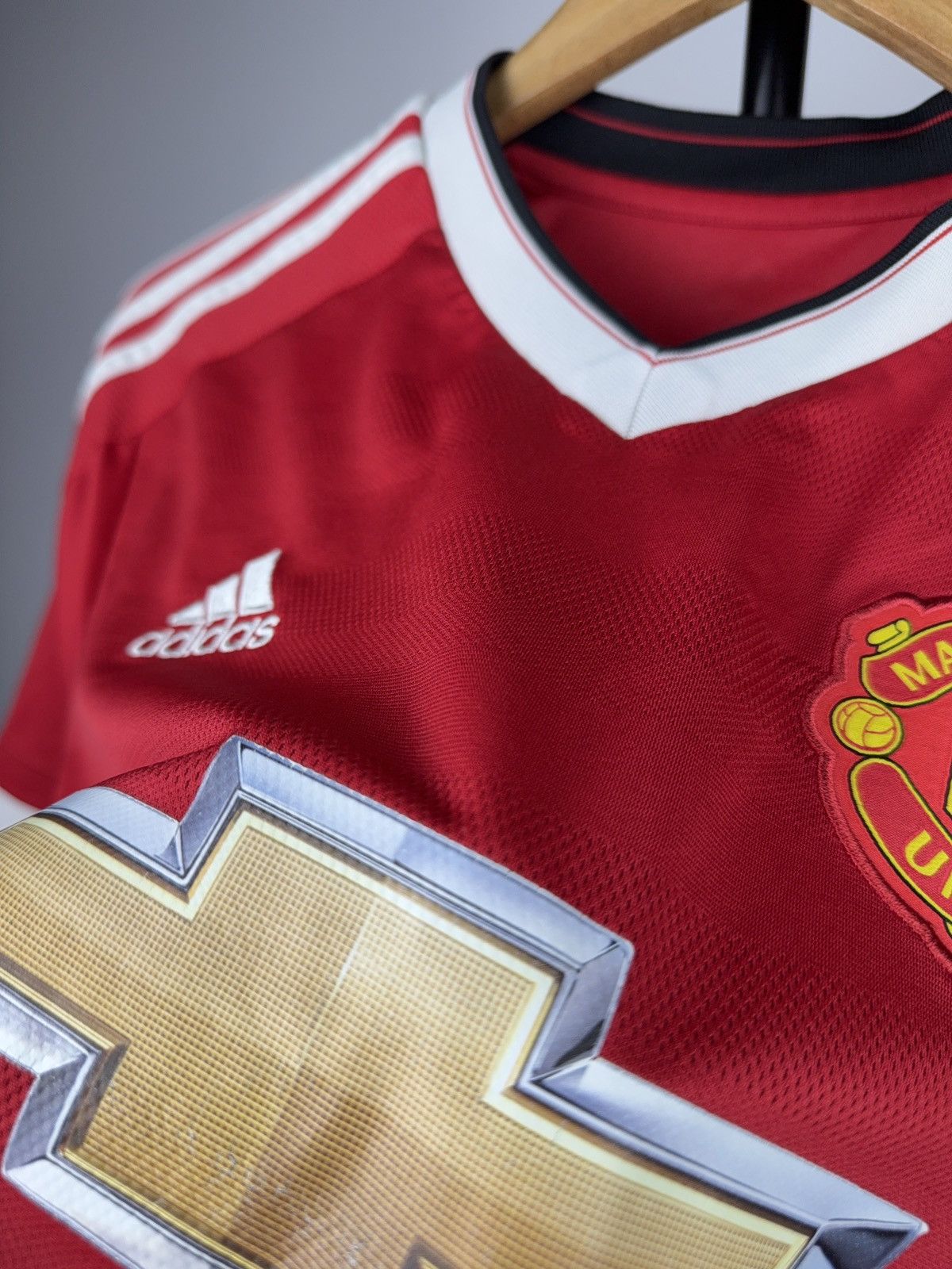 Adidas 2015 Manchester United Adidas Home Jersey ClimaCool Size US M / EU 48-50 / 2 - 11 Thumbnail
