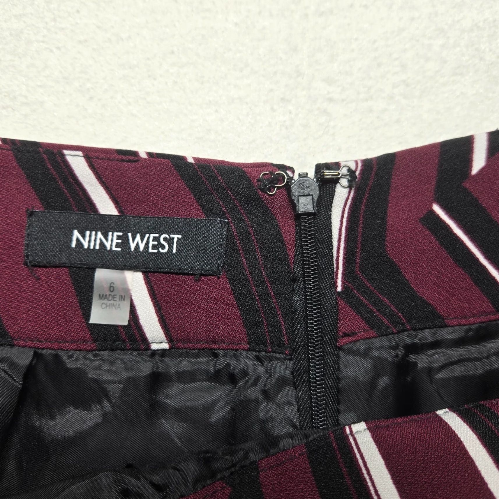 Nine West Nine West Skirt - Women - Knee Length - Striped - Black Red - Size 6 - Casual Work - Polyester - Regular - Multicolor - Womens Size 28" / US 6 / IT 42 - 2 Thumbnail
