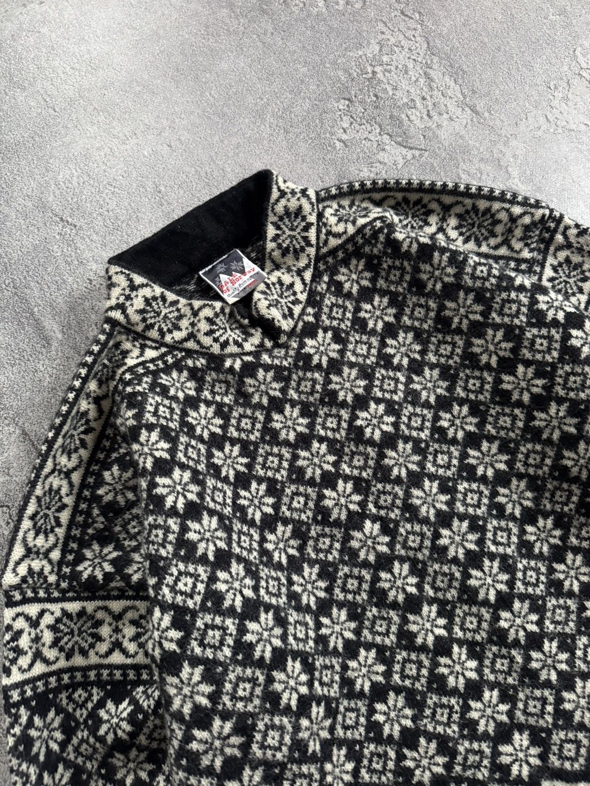 Dale Of Norway Dale Of Norway🇳🇴 M/size wool vintage retro aztec sweater knit Size US M / EU 48-50 / 2 - 2 Thumbnail