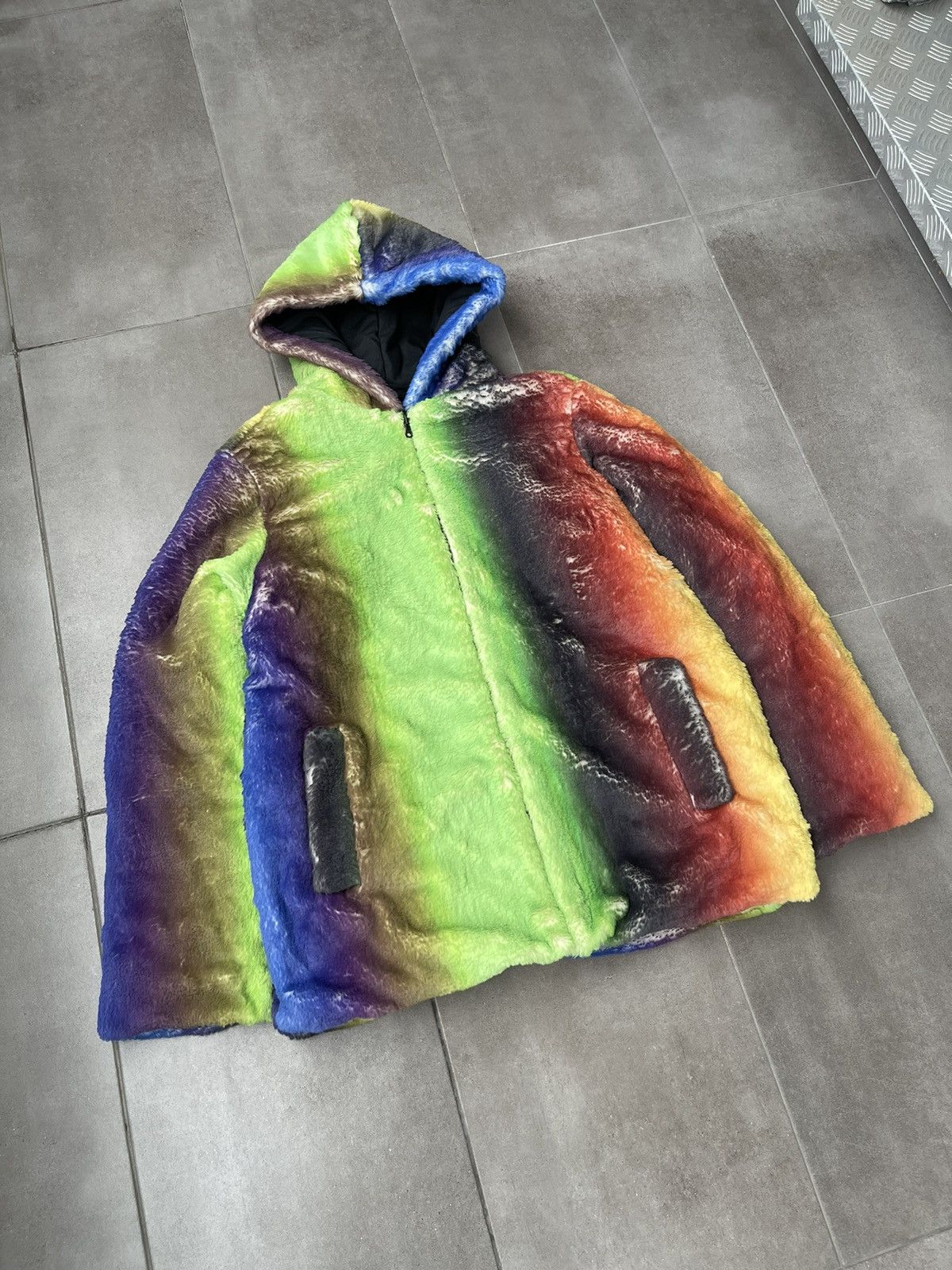 Other UK !DS! SS23 AGR Gradient Faux Fur Jacket Size US M / EU 48-50 / 2 - 7 Thumbnail