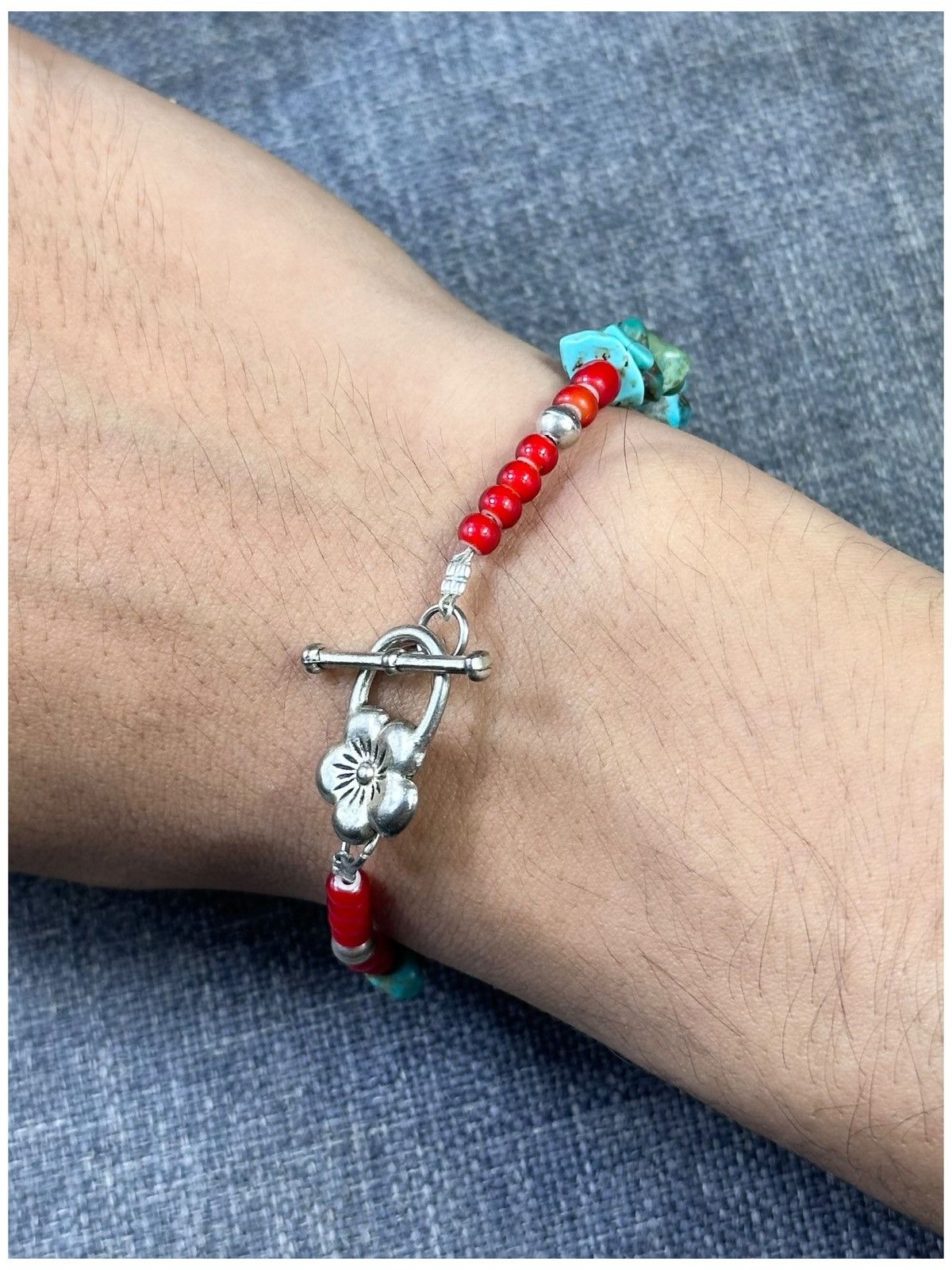 Vintage CORAL AND TURQUOISE WITH SILVER BEADS AND SAKURA BRACELET Size ONE SIZE - 7 Thumbnail