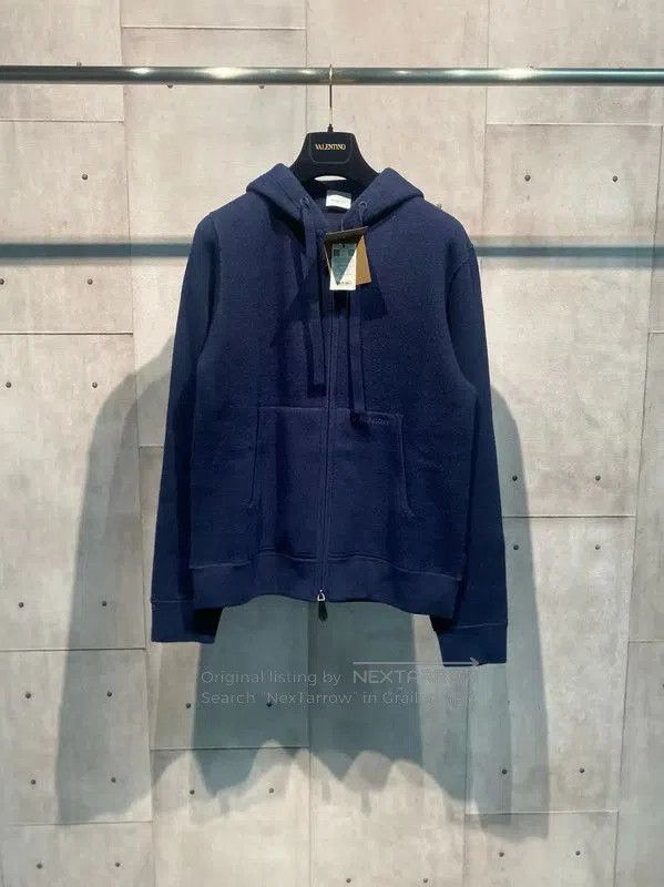Burberry Burberry Navy Blue Cashmere Hoodie for Men. Size US S / EU 44-46 / 1 - 1 Thumbnail