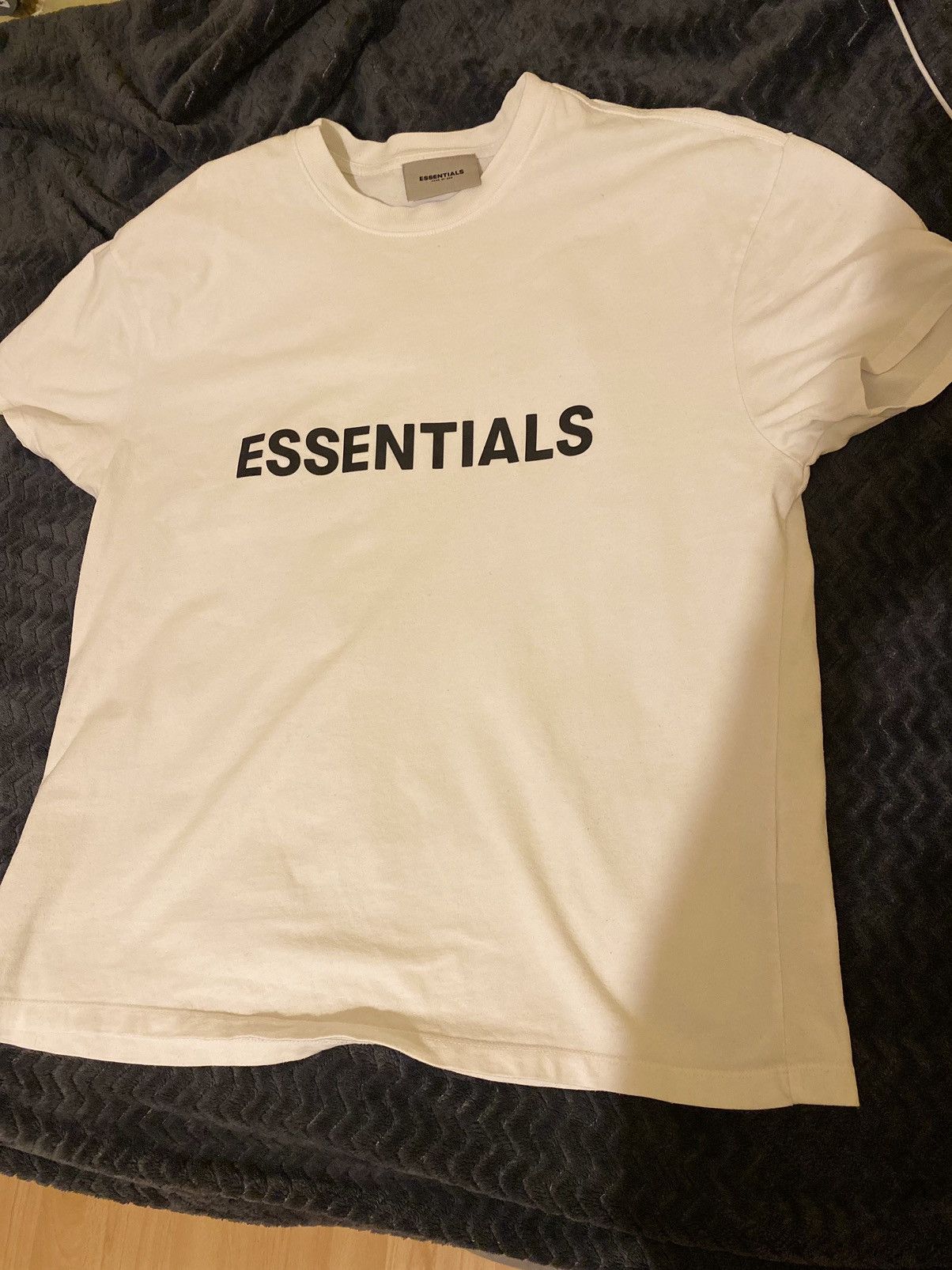 image of T-Shirt Fear Of God Essentials in White, Men's (Size XS)