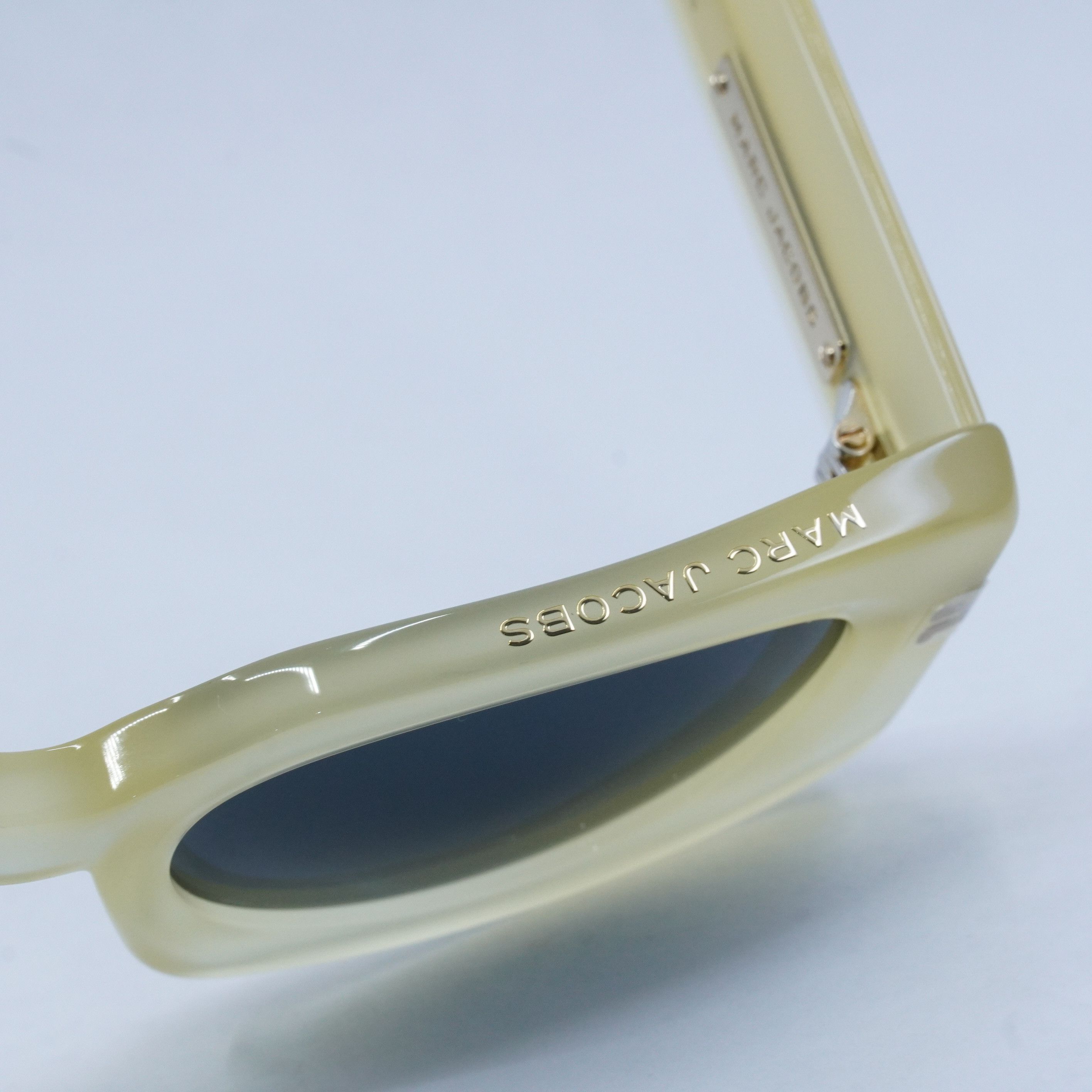 Marc Jacobs Marc Jacobs MJ 1075/S 040G IR Sunglasses Yellow Frame Size ONE SIZE - 2 Thumbnail