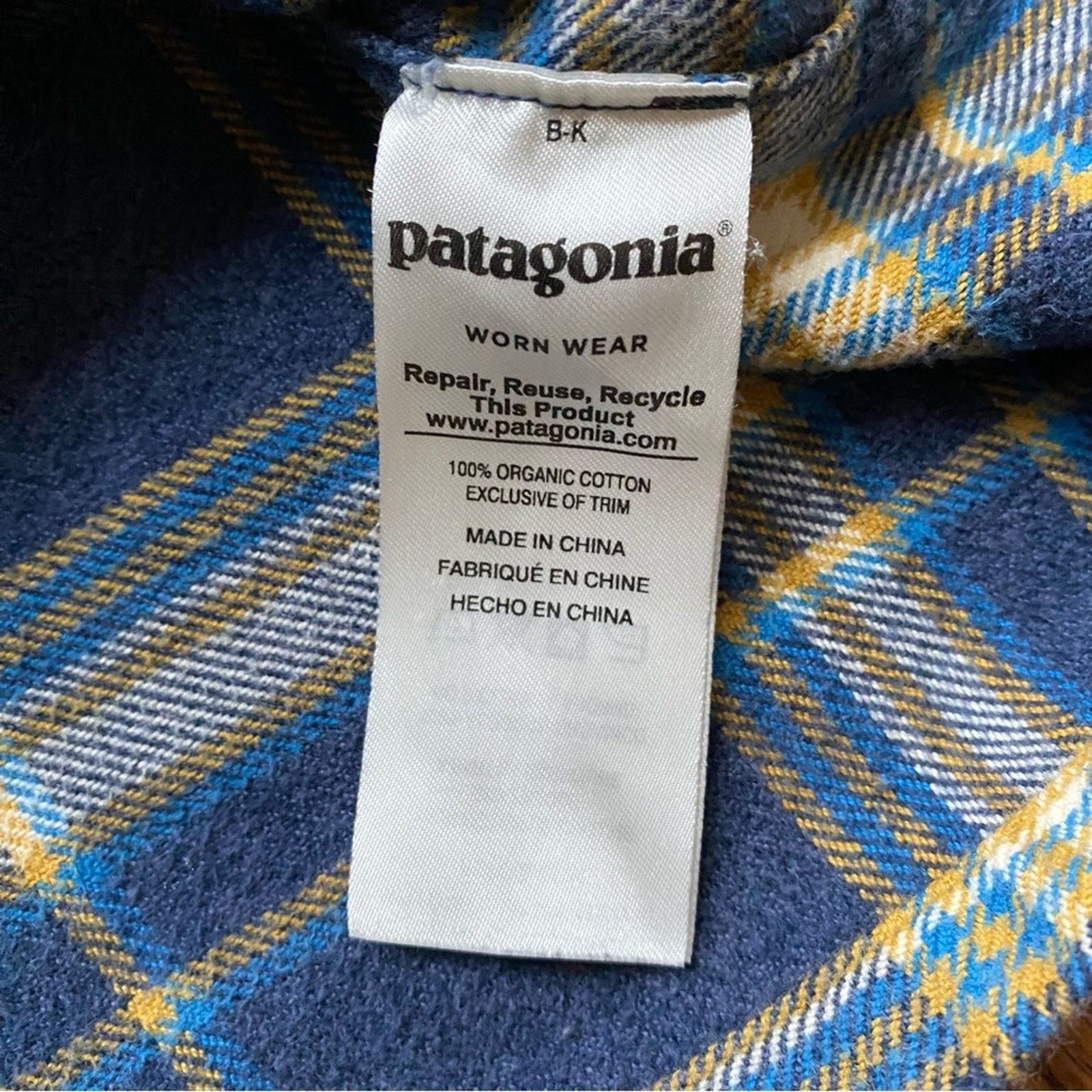 Patagonia Patagonia $89 Organic Cotton Flannel Shirt Blue Plaid S EUC Size US S / EU 44-46 / 1 - 9 Thumbnail