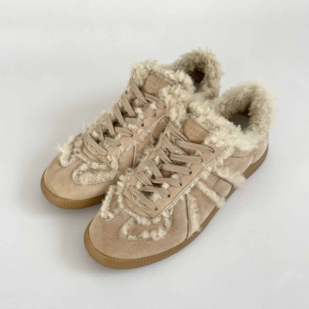 Maison Margiela Beige Shearling GAT Sneakers Size US 8 / IT 38 - 16 Thumbnail