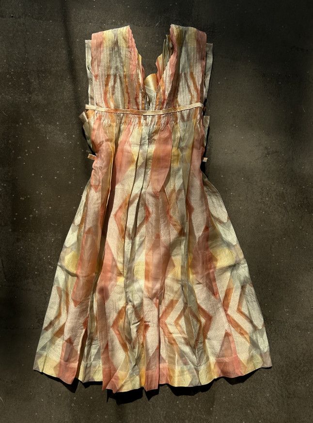Issey Miyake ISSEY MIYAKE FETE Pleated Diamond-Pattern Dress Size L / US 10 / IT 46 - 2 Thumbnail