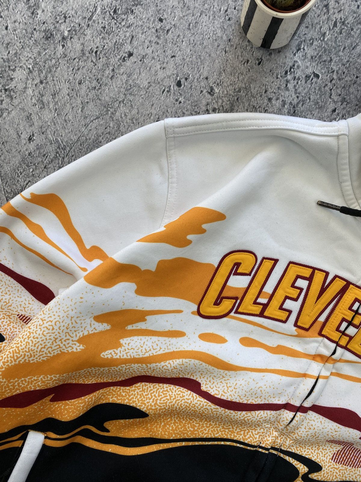 NBA × Vintage Vintage ZipWay Cleveland nba hoodie Size US XXL / EU 58 / 5 - 4 Thumbnail