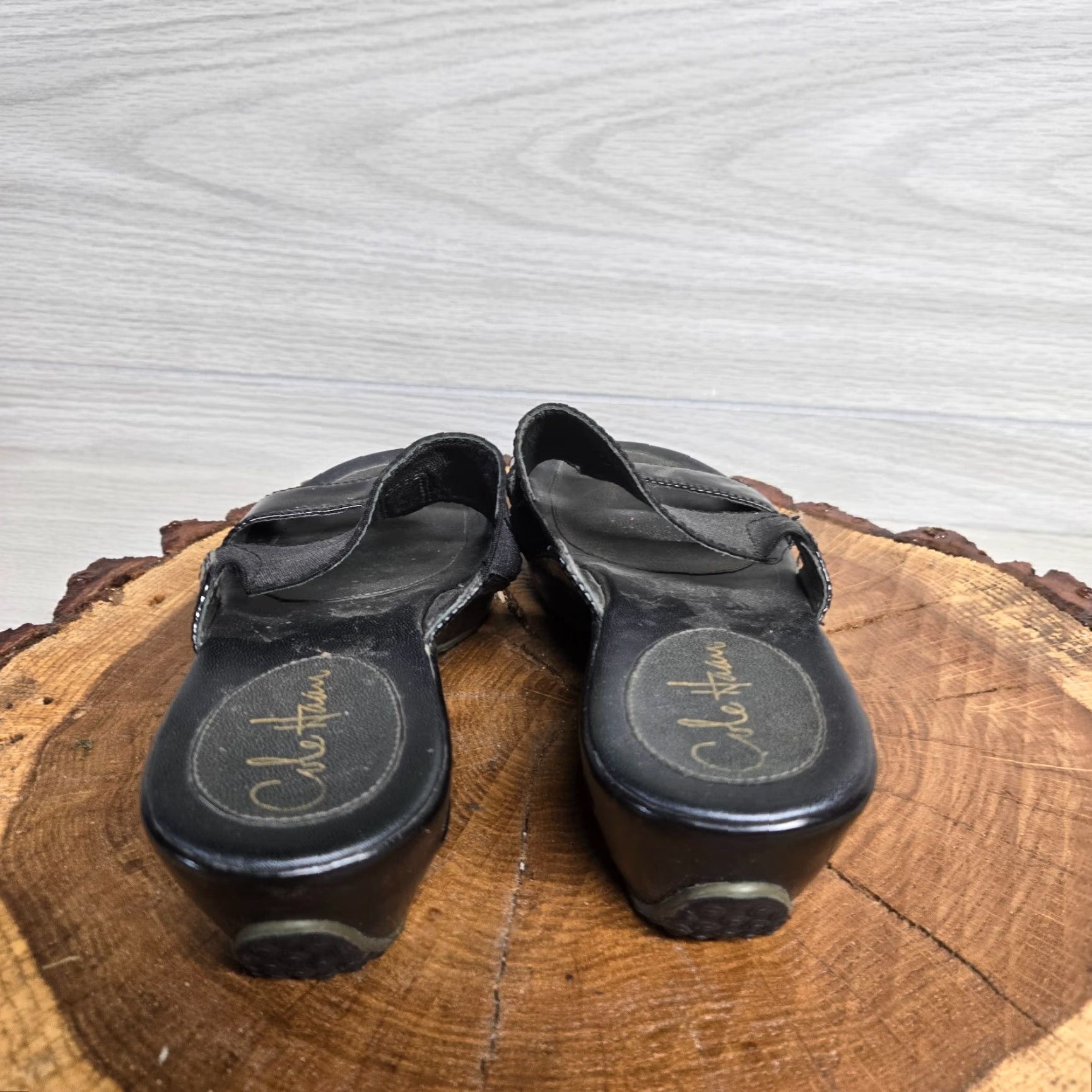 Cole Haan VINTAGE Cole Haan Leather Sandals Women Size 6B Slip-On Geometric Pattern Black Low Heel Size US 6 / IT 36 - 4 Thumbnail