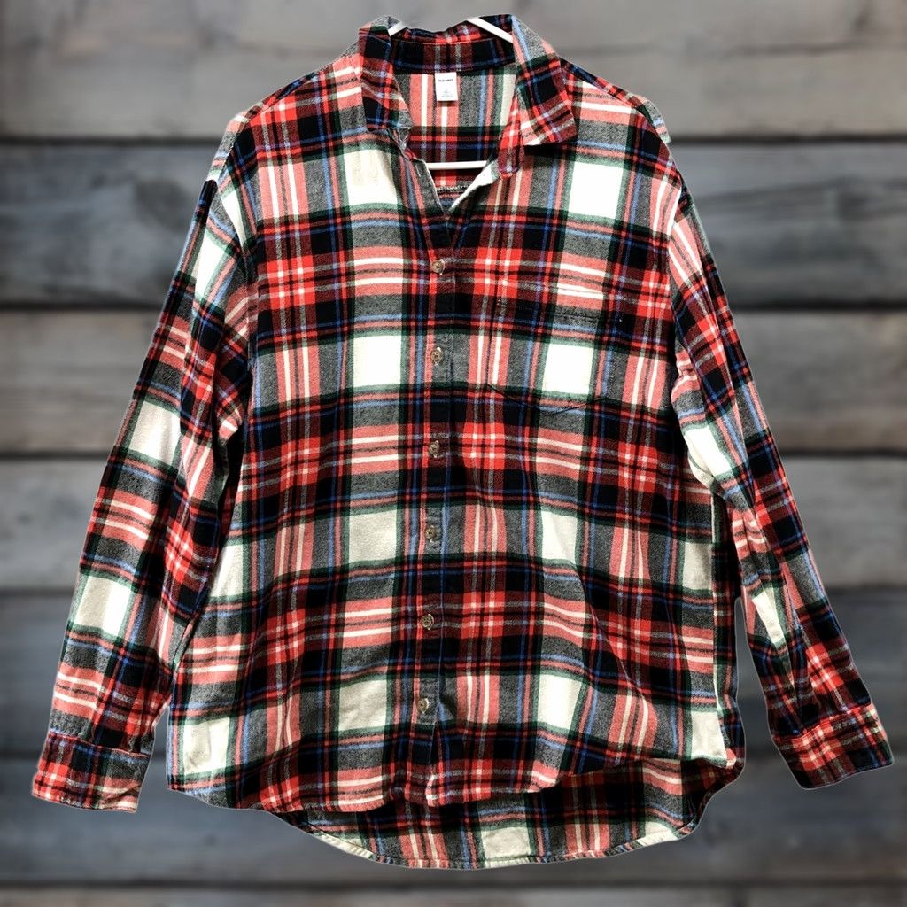 Old Navy VINTAGE Old Navy Boyfriend Flannel Shirt Womens LT Red Holiday Plaid Relaxed Shirt Ladies LT Red Holiday Plaid Relaxed Size L / US 10 / IT 46 - 1 Thumbnail