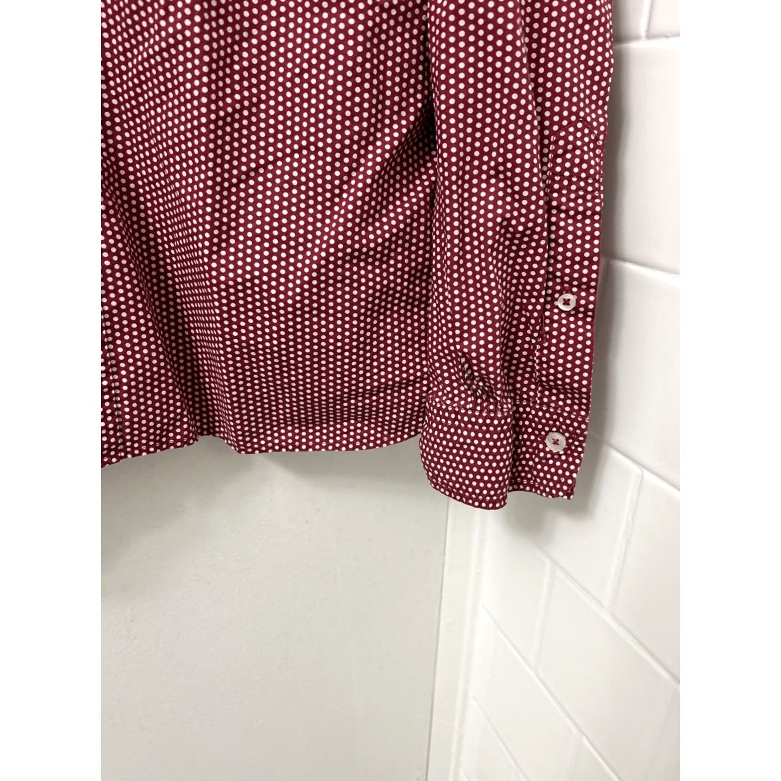 Brooks Brothers Brooks Brothers Red Fleece Shirt Mens L Red Polka Dot Button-Down L/S Size US L / EU 52-54 / 3 - 7 Thumbnail