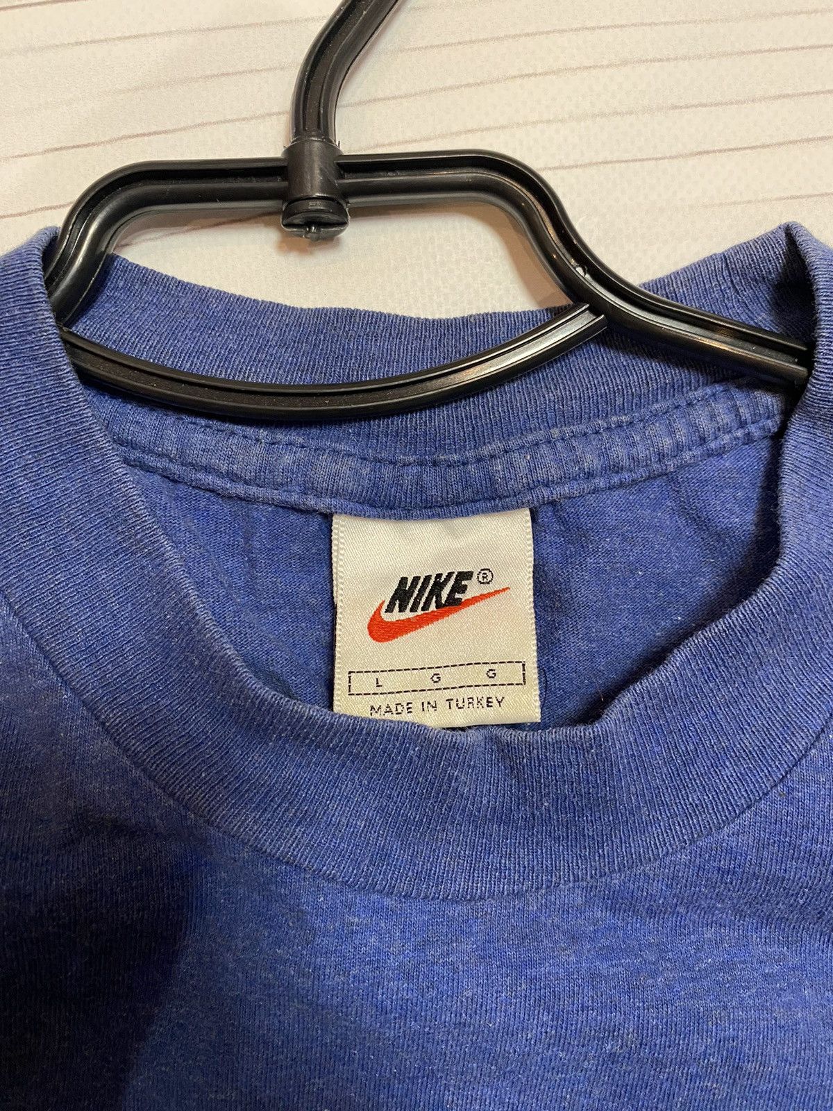 Nike Vintage Nike Oversize fit embroidered logo y2k t shirt Size US L / EU 52-54 / 3 - 3 Thumbnail