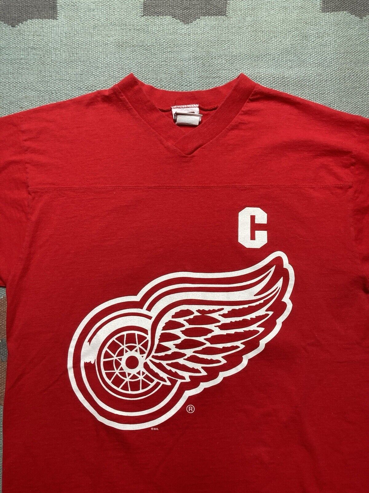 NHL × Vintage VTG graphic t shirt Detroit red wings Yzerman jersey style L Size US L / EU 52-54 / 3 - 2 Thumbnail