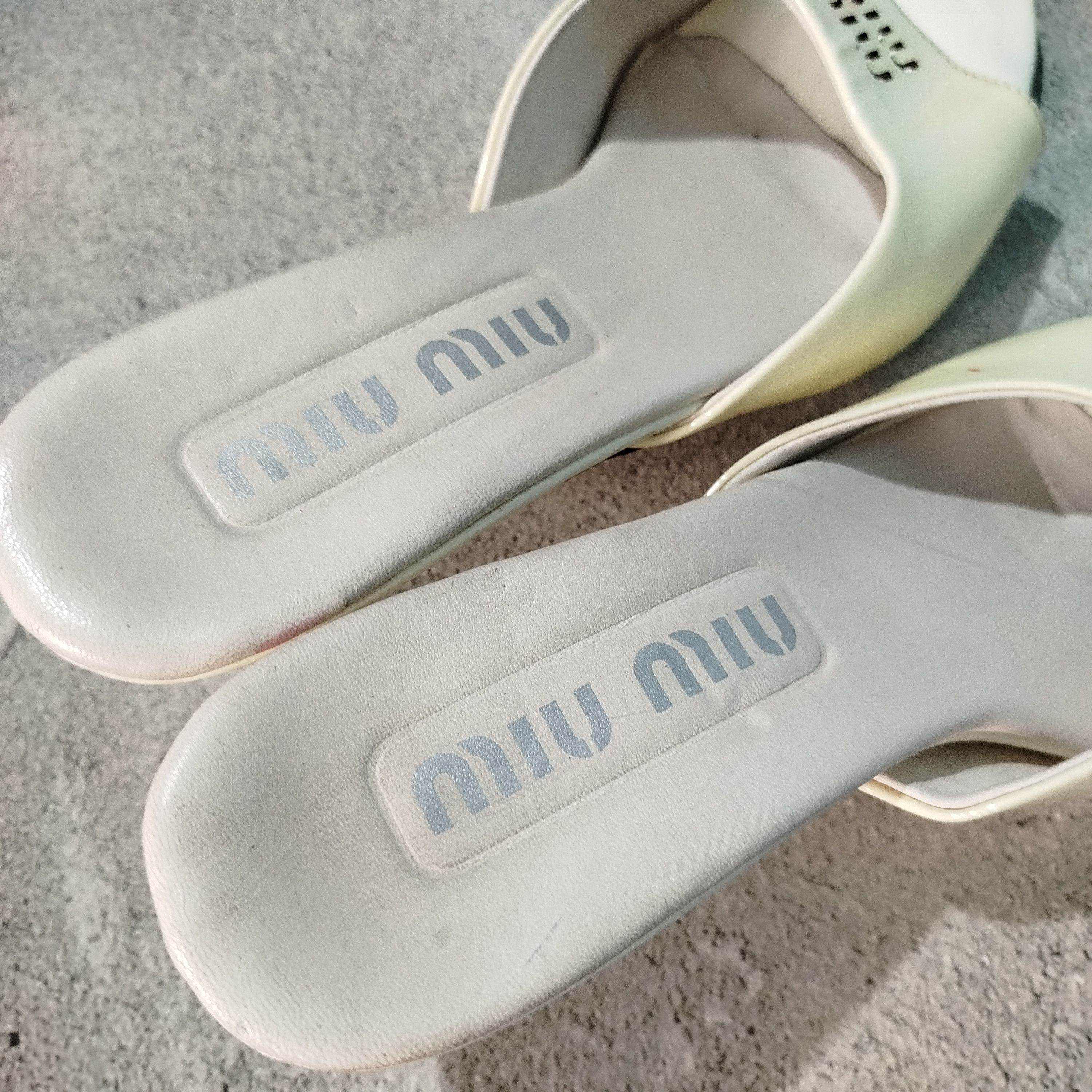 Miu Miu Miu Miu Women's Natural Logo Cut-out Mule Sandals Size US 7 / IT 37 - 13 Thumbnail