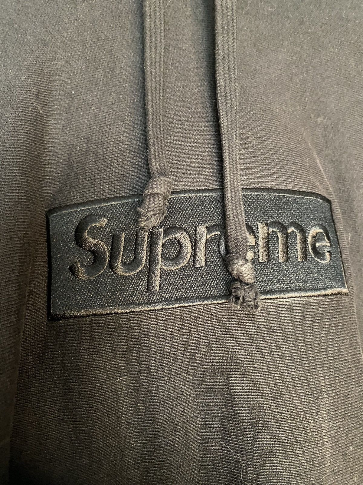 Supreme Supreme Black Tonal Box Logo Hoodie Size US L / EU 52-54 / 3 - 3 Thumbnail