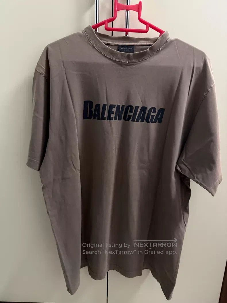 Balenciaga Balenciaga Printed Short Sleeve - Brown Size US XXS / EU 40 - 1 Thumbnail