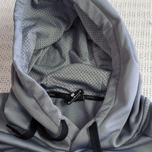 Nike Nike Swoosh Large Graphic DriFit Grey Sz. M Hoodie with Pock Size US M / EU 48-50 / 2 - 5 Thumbnail
