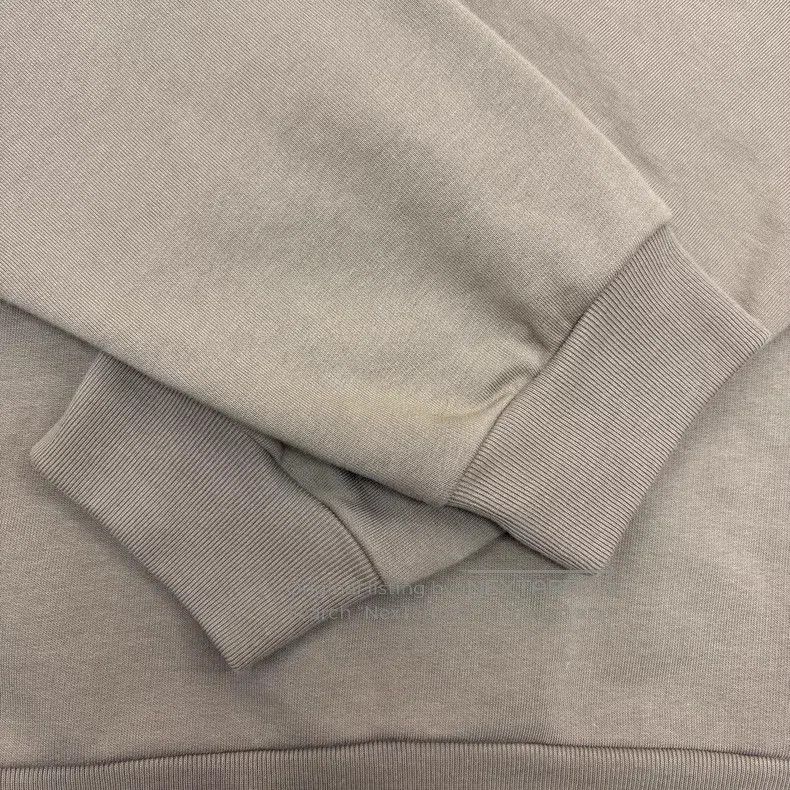 Louis Vuitton Louis Vuitton size 4l Embroidered Letter Sweatshirt Size US M / EU 48-50 / 2 - 5 Thumbnail
