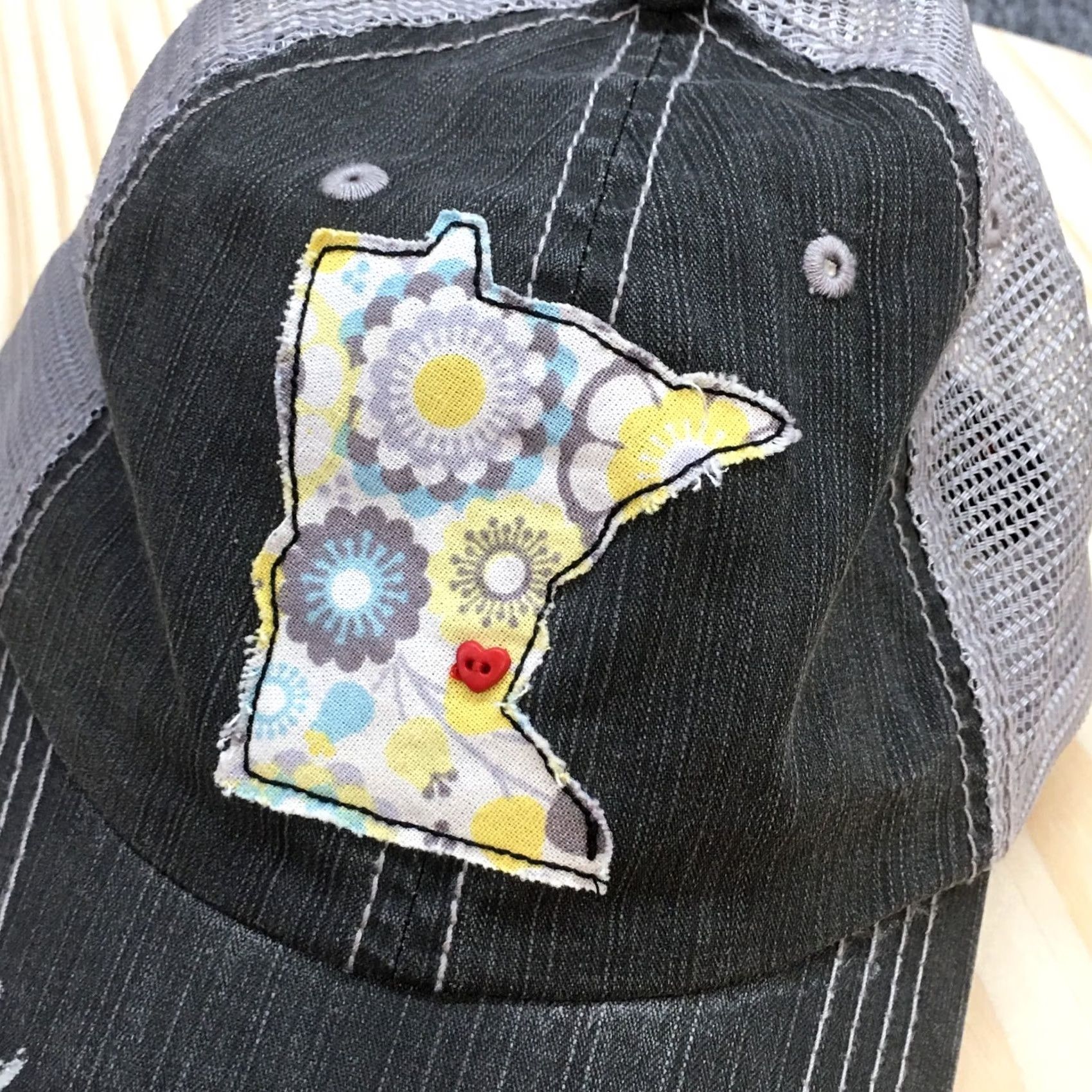 Logo 7 Minnesota Patch Trucker Hat Women Gray OS Adjustable Embroidered Logo Size ONE SIZE - 4 Thumbnail