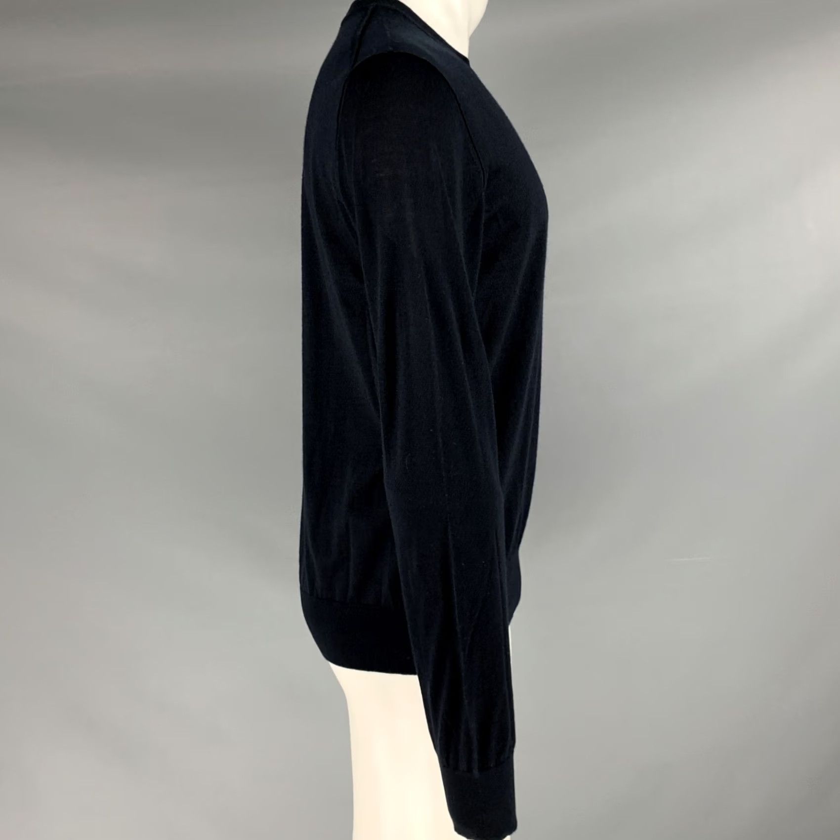 Dolce & Gabbana DOLCE & GABBANA Navy Knit Cashmere Crew-Neck Pullover M Men Knit Pullover, Navy, Cashmere, Crew-Neck, Italy Size US M / EU 48-50 / 2 - 2 Thumbnail