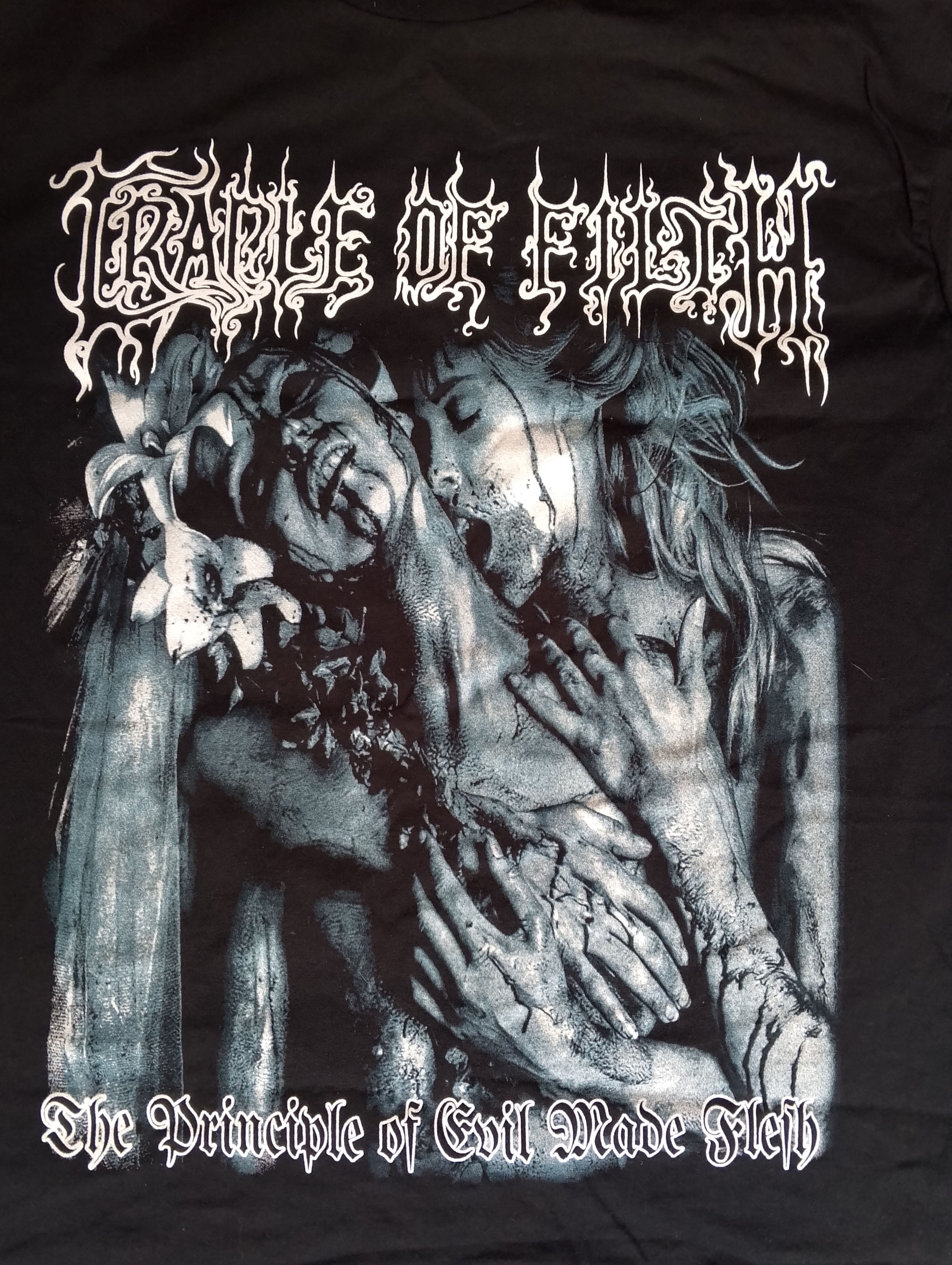 Band Tees Cradle Of Filth TShirt vempire sexy girls Size US L / EU 52-54 / 3 - 2 Thumbnail