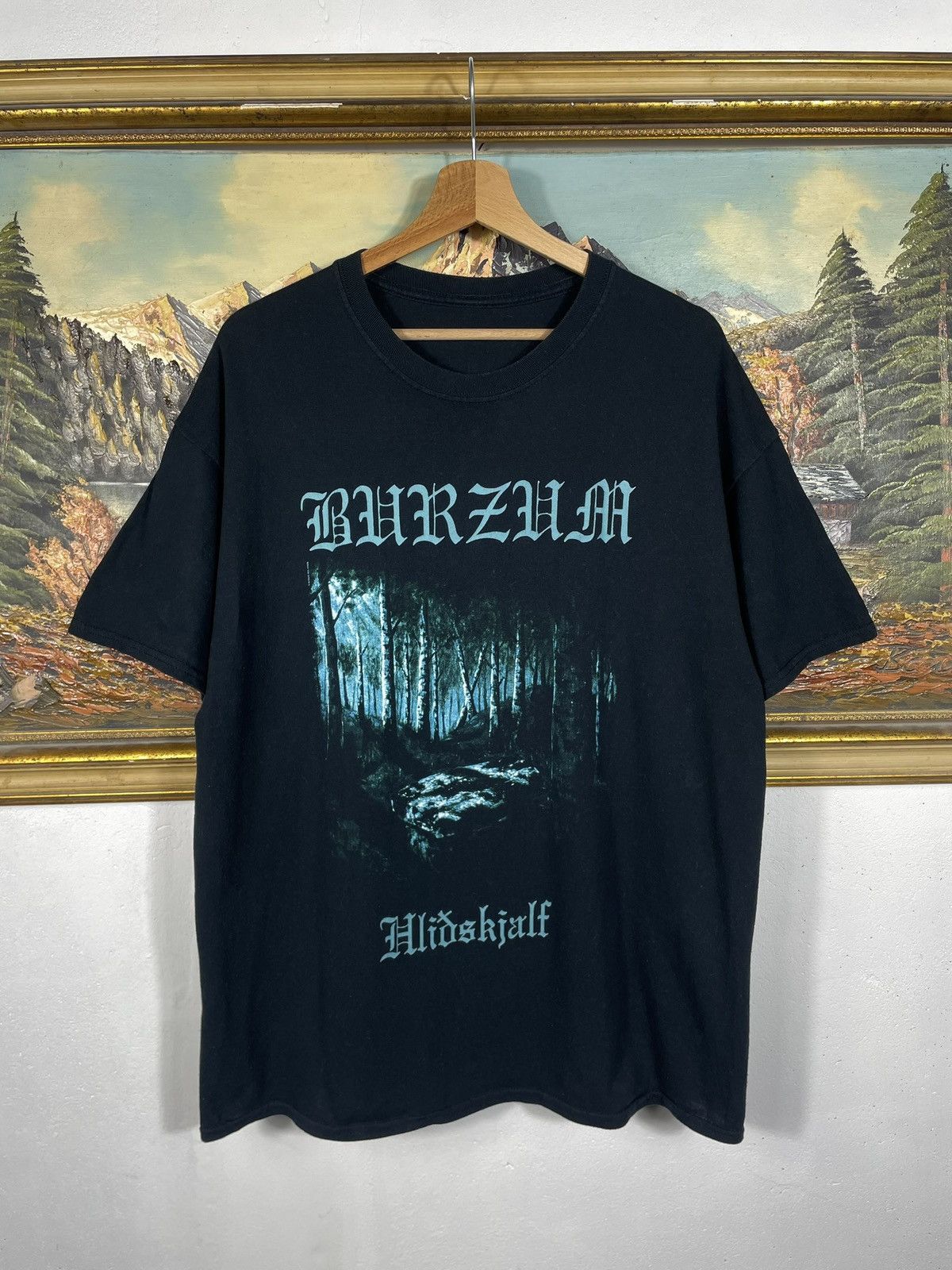 Band Tees Burzum Hlidskjalf 2010 Black Tee Metal Rock Band Merch Tour Size US XL / EU 56 / 4 - 1 Thumbnail