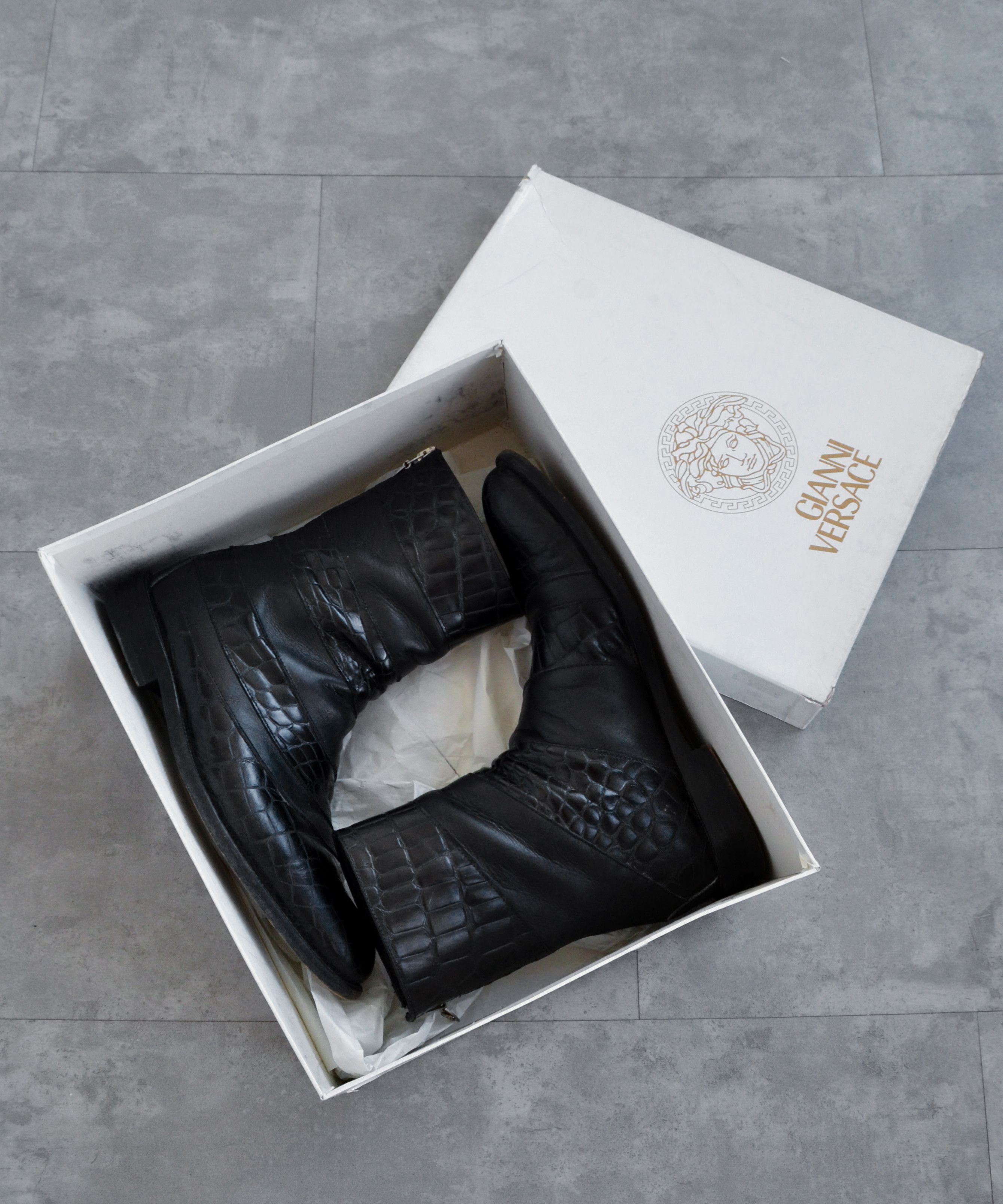 Versace GIANNI VERSACE Boots Ankle Shoes Leather Black Medusa Zip Size US 6 / EU 39 - 11 Thumbnail
