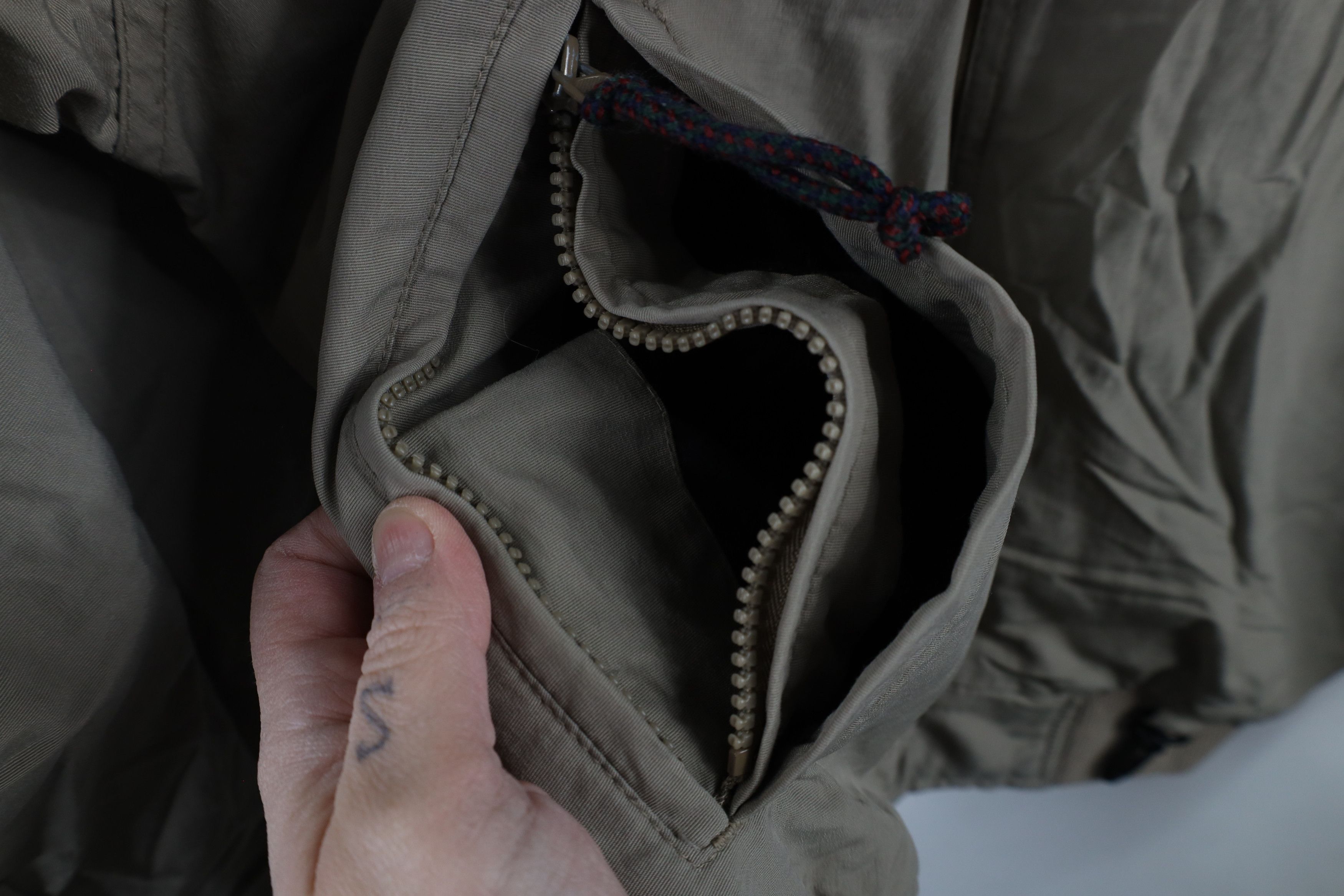 Vintage Vintage 90s Streetwear Lined Full Zip Bomber Jacket Beige Size US L / EU 52-54 / 3 - 9 Thumbnail