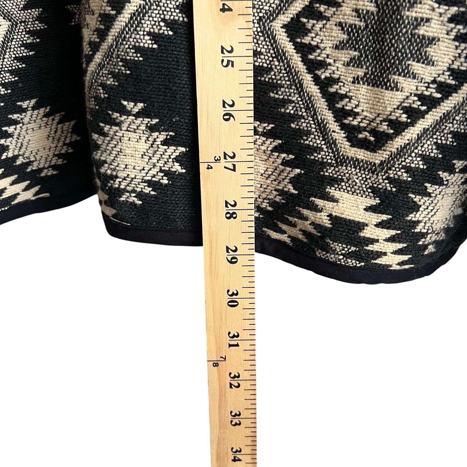 Other Vintage Jane Ashley Cross Knit Aztec black N White Jacket XL Size US XL / EU 56 / 4 - 7 Thumbnail