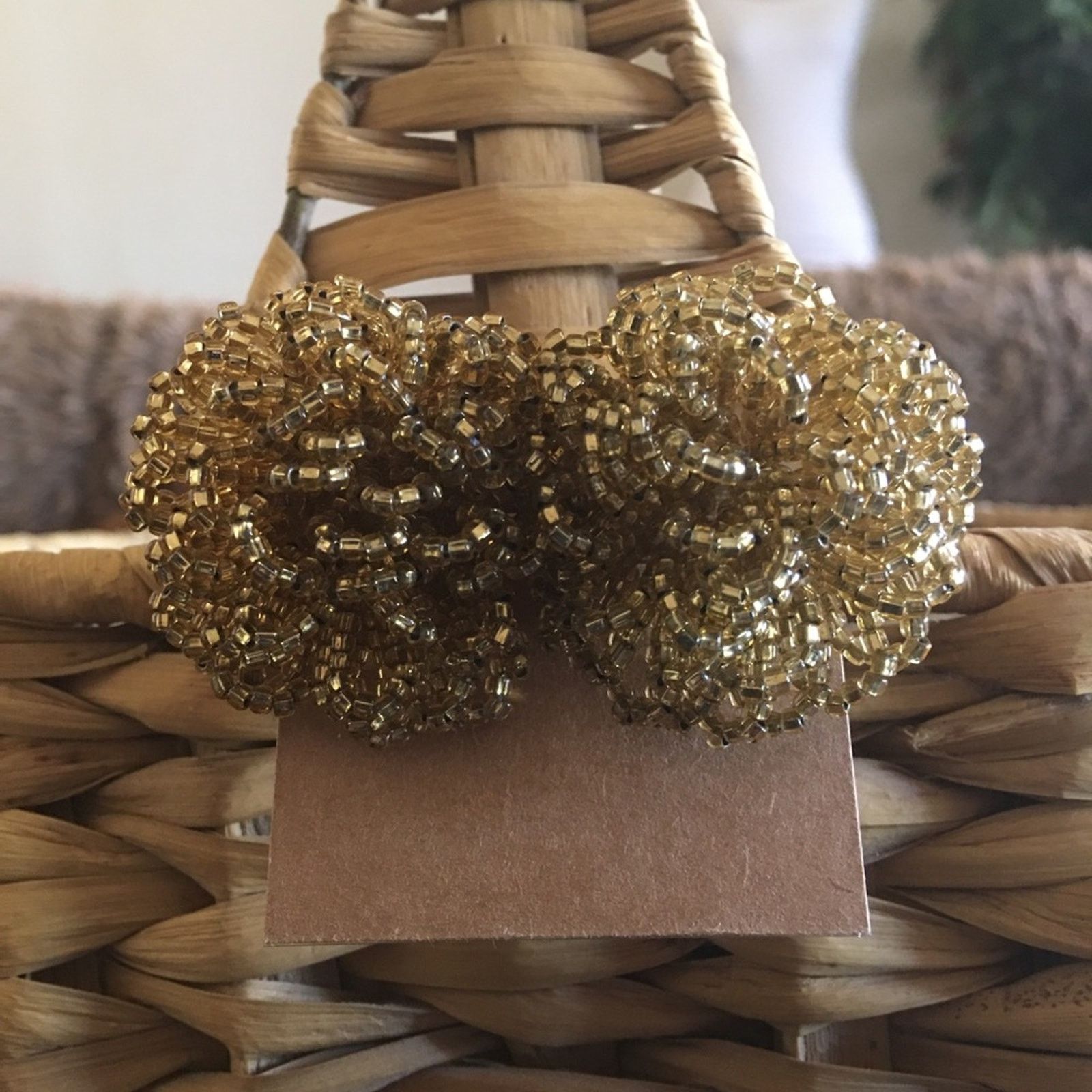 Vintage Vintage gold tone seed bead cluster clip earrings Size ONE SIZE - 1 Thumbnail