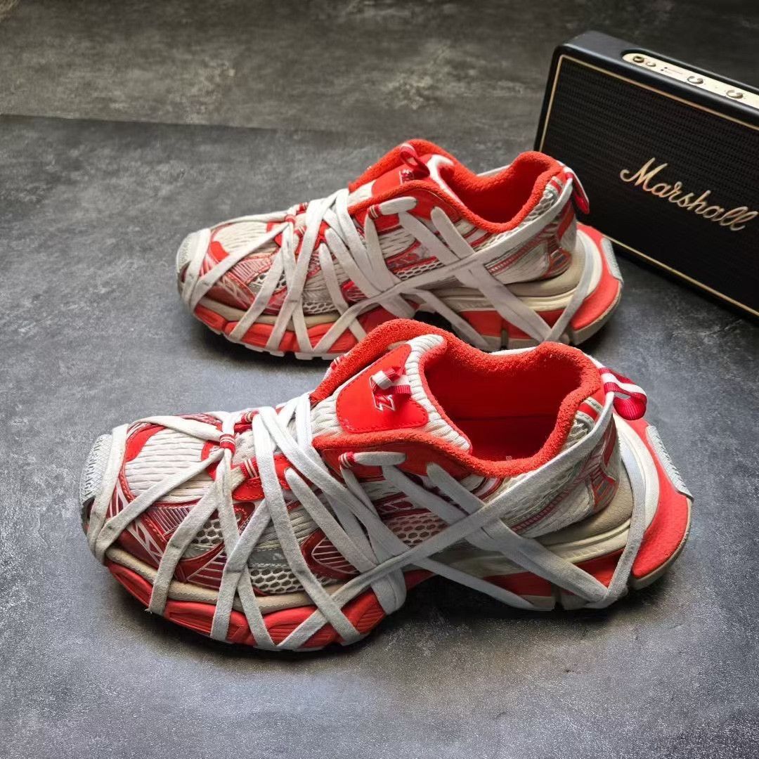 Balenciaga Balenciaga Red Lowtop Sneakers XXXL Men Size US 10 / EU 43 - 1 Thumbnail