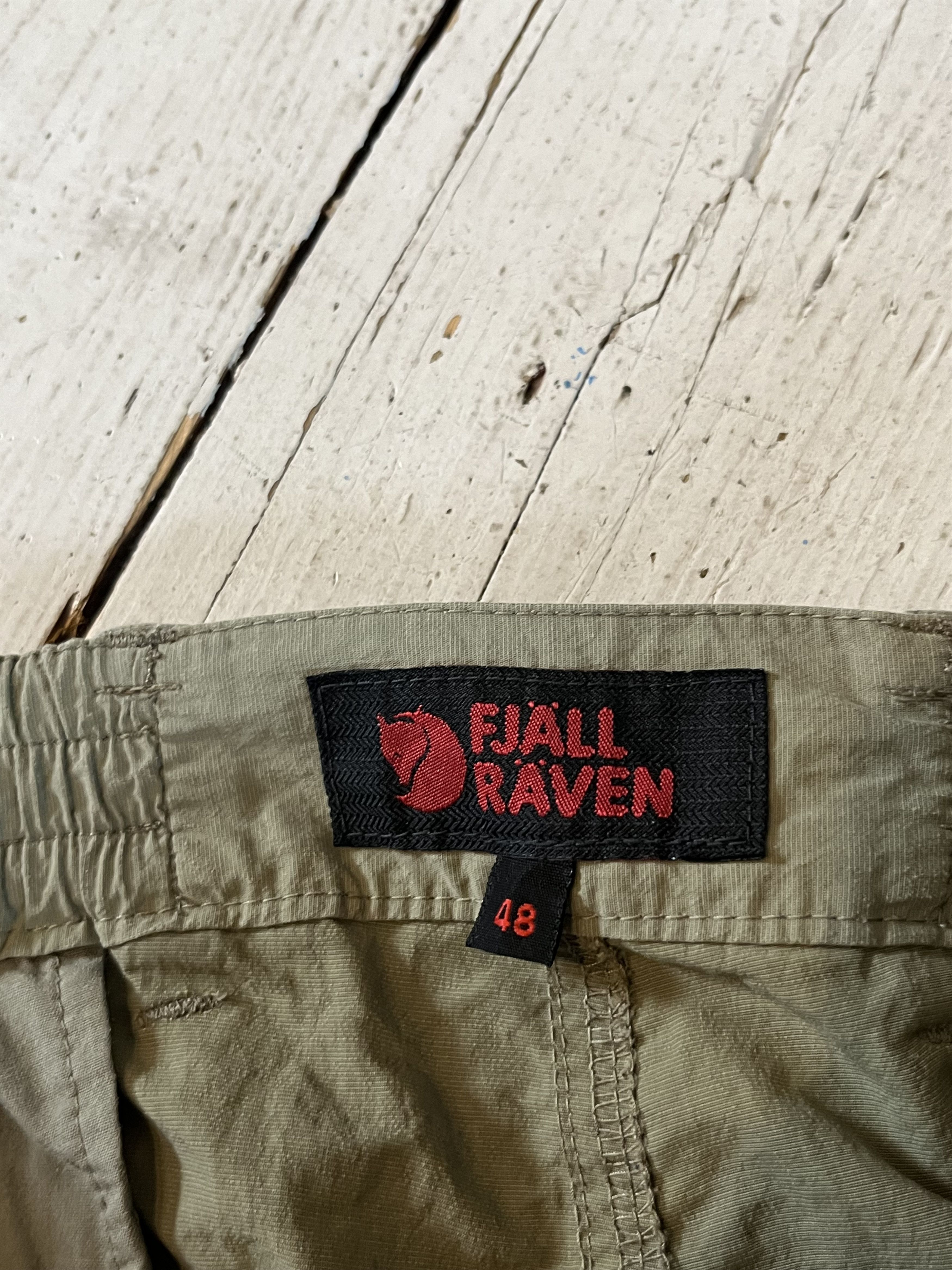 Fjallraven Vintage 90s Fjallraven Cargo Khaki Pants Size US 32 / EU 48 - 7 Thumbnail