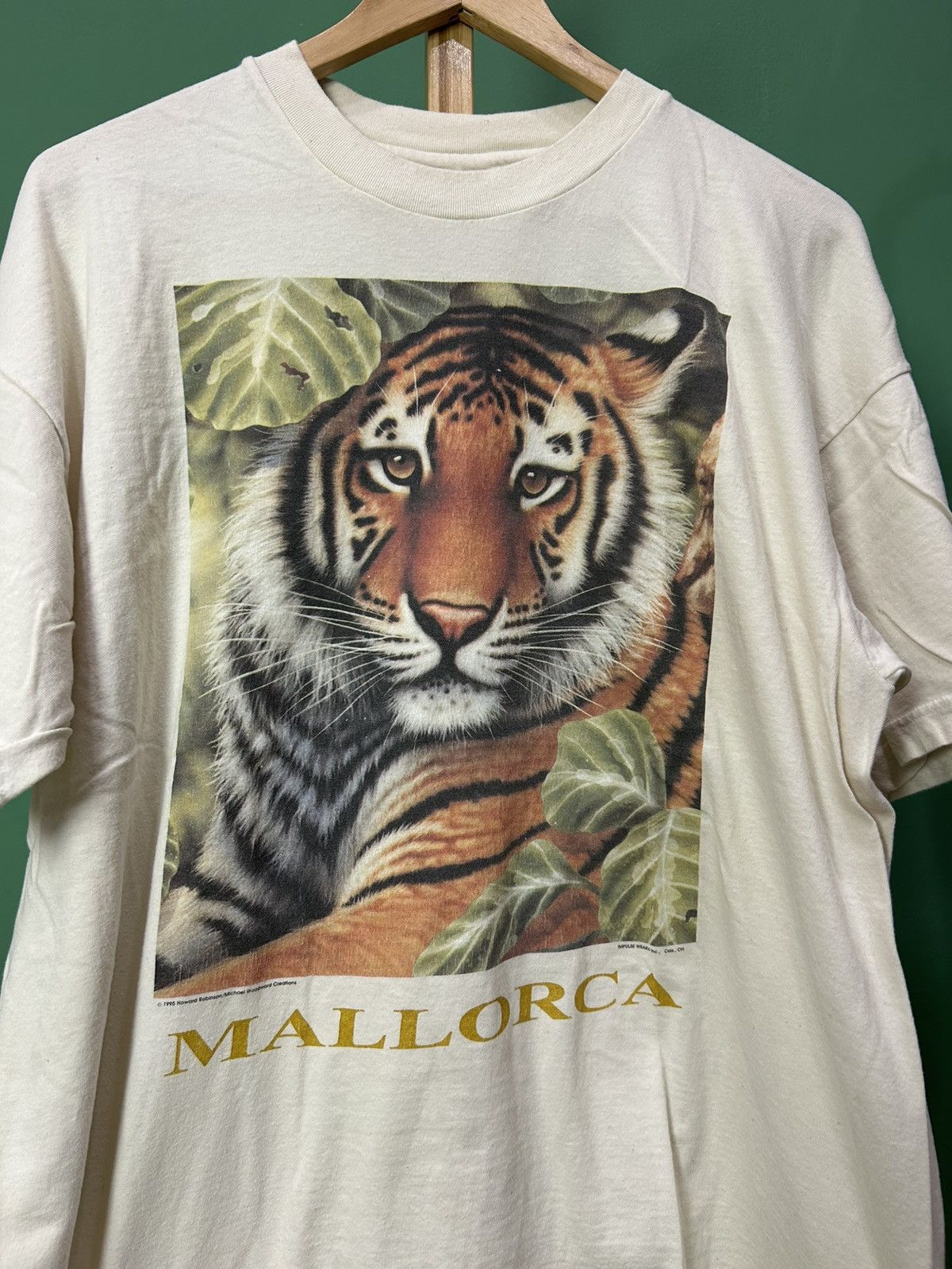 Vintage Tiger Art Mallorca 1995 Howard Robinson/Michael Woodward Size US XL / EU 56 / 4 - 2 Thumbnail
