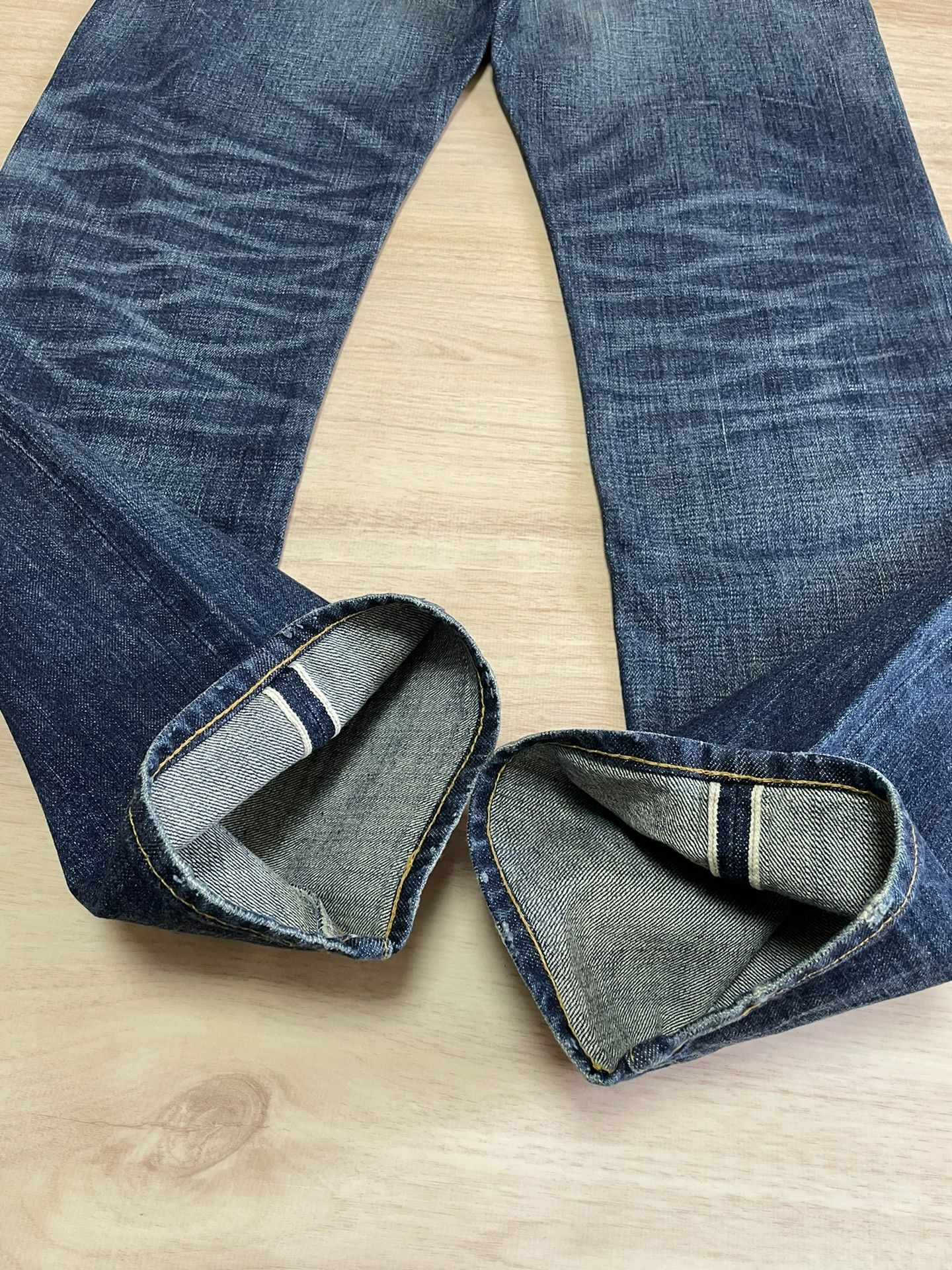 Original Fake OF KAWS Red Waist Washed Jeans New 38.2cm Waist Size US 29 - 7 Thumbnail