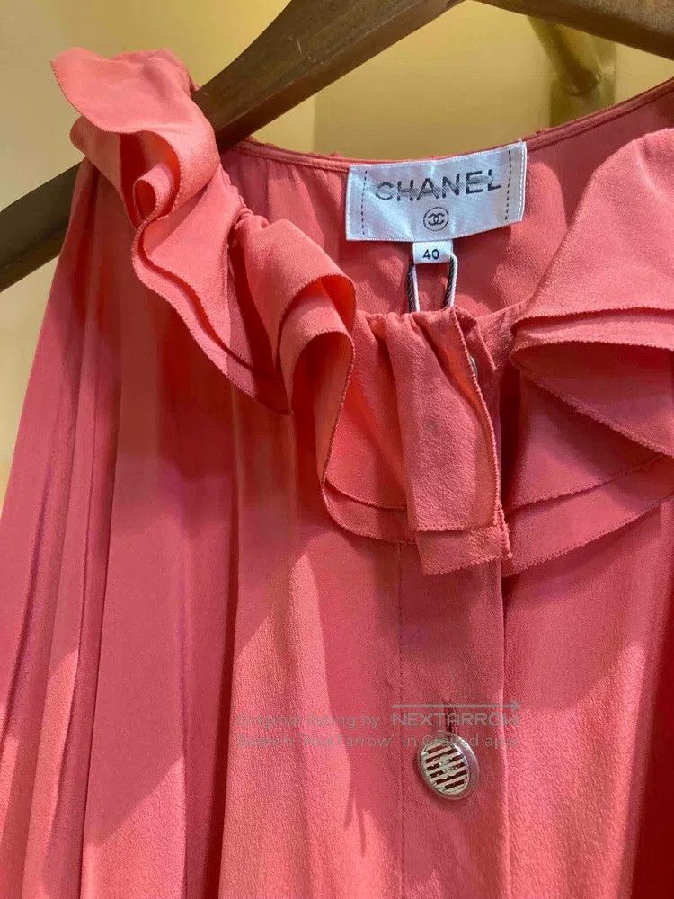 Chanel Chanel Coral pink wood-eared off-the-shoulder shirt Size S / US 4 / IT 40 - 4 Thumbnail