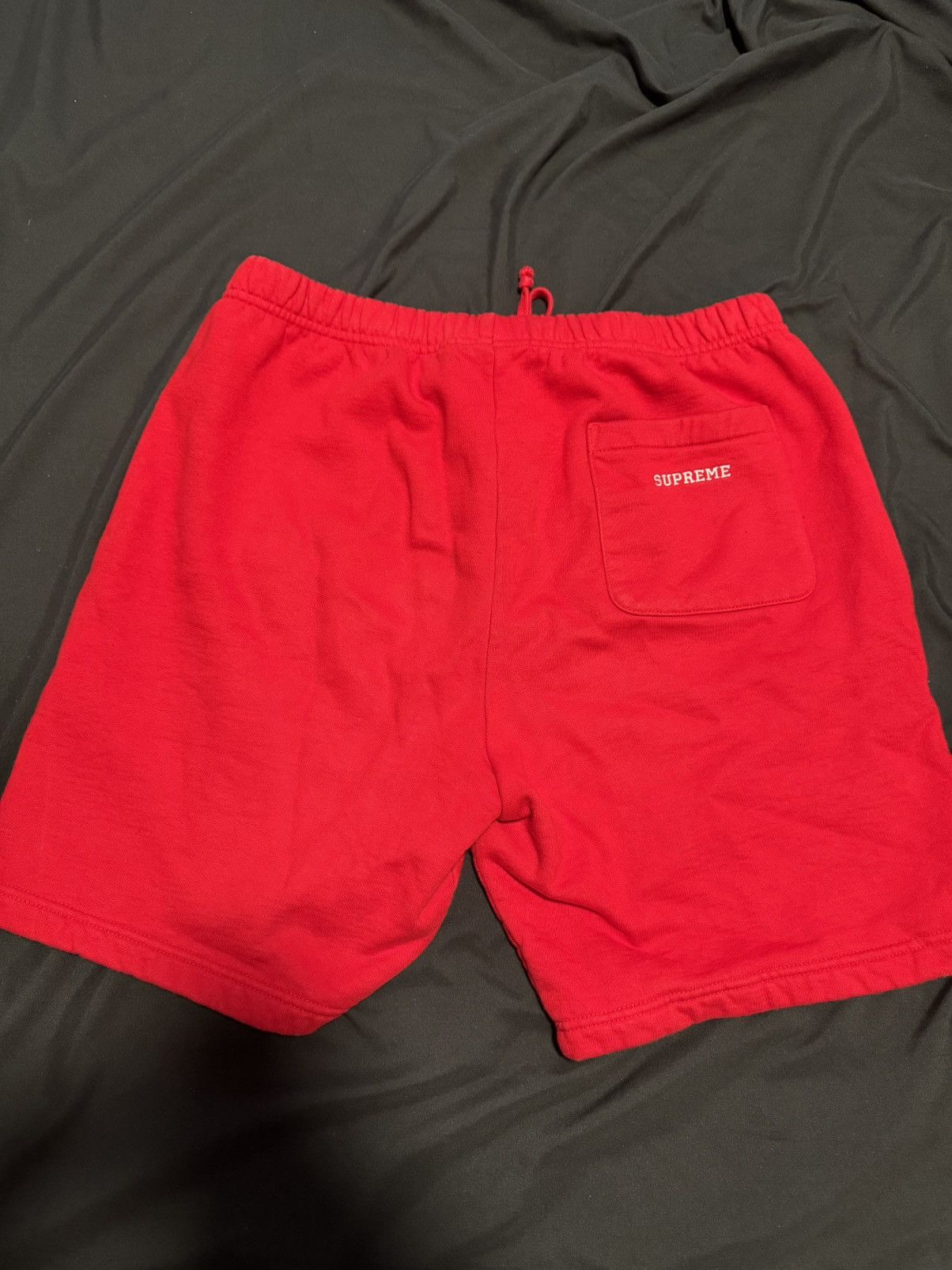 Supreme Supreme Embroidered S Sweatshort Red Size US 30 / EU 46 - 2 Thumbnail